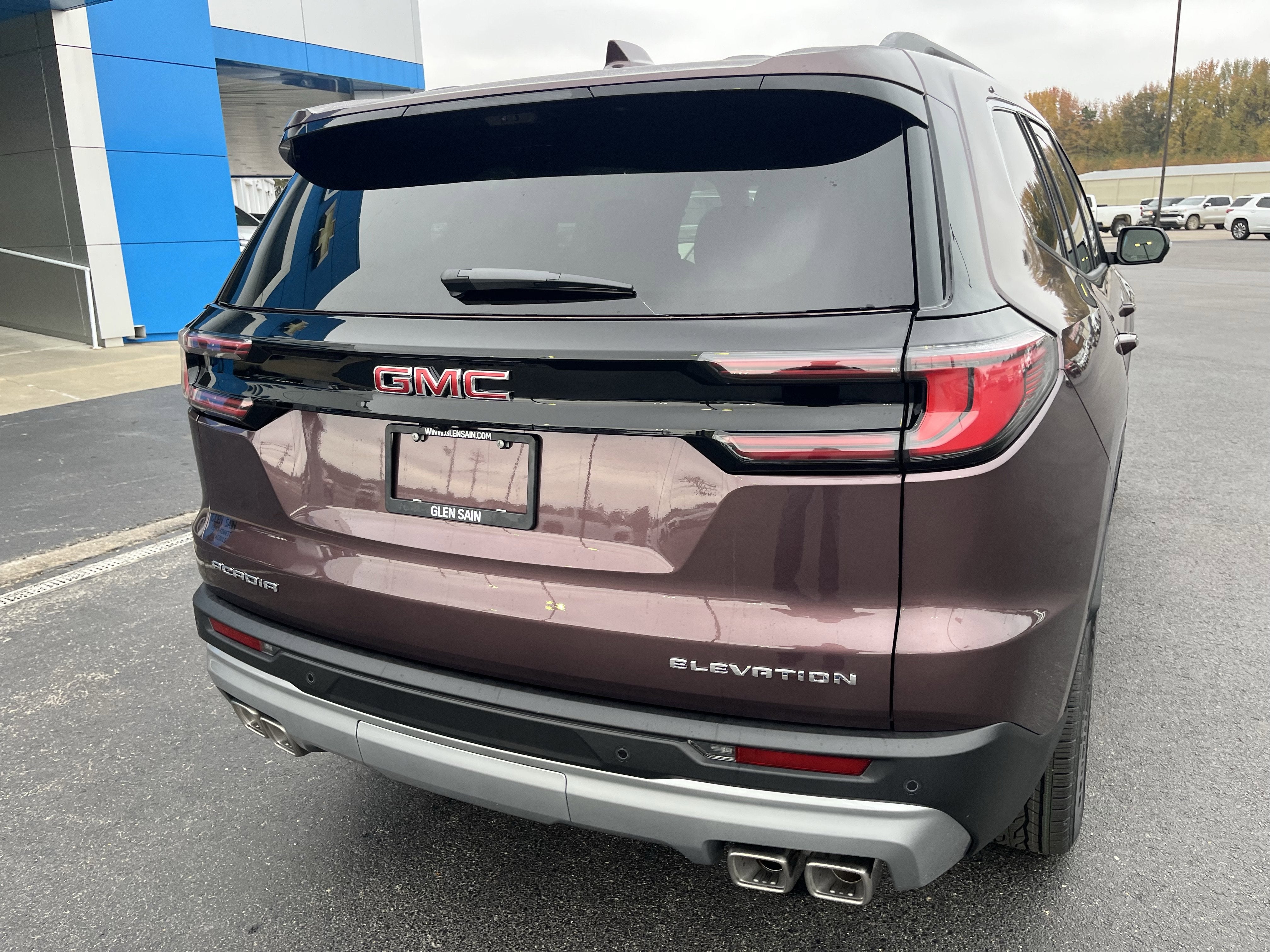 2026 GMC Acadia Elevation