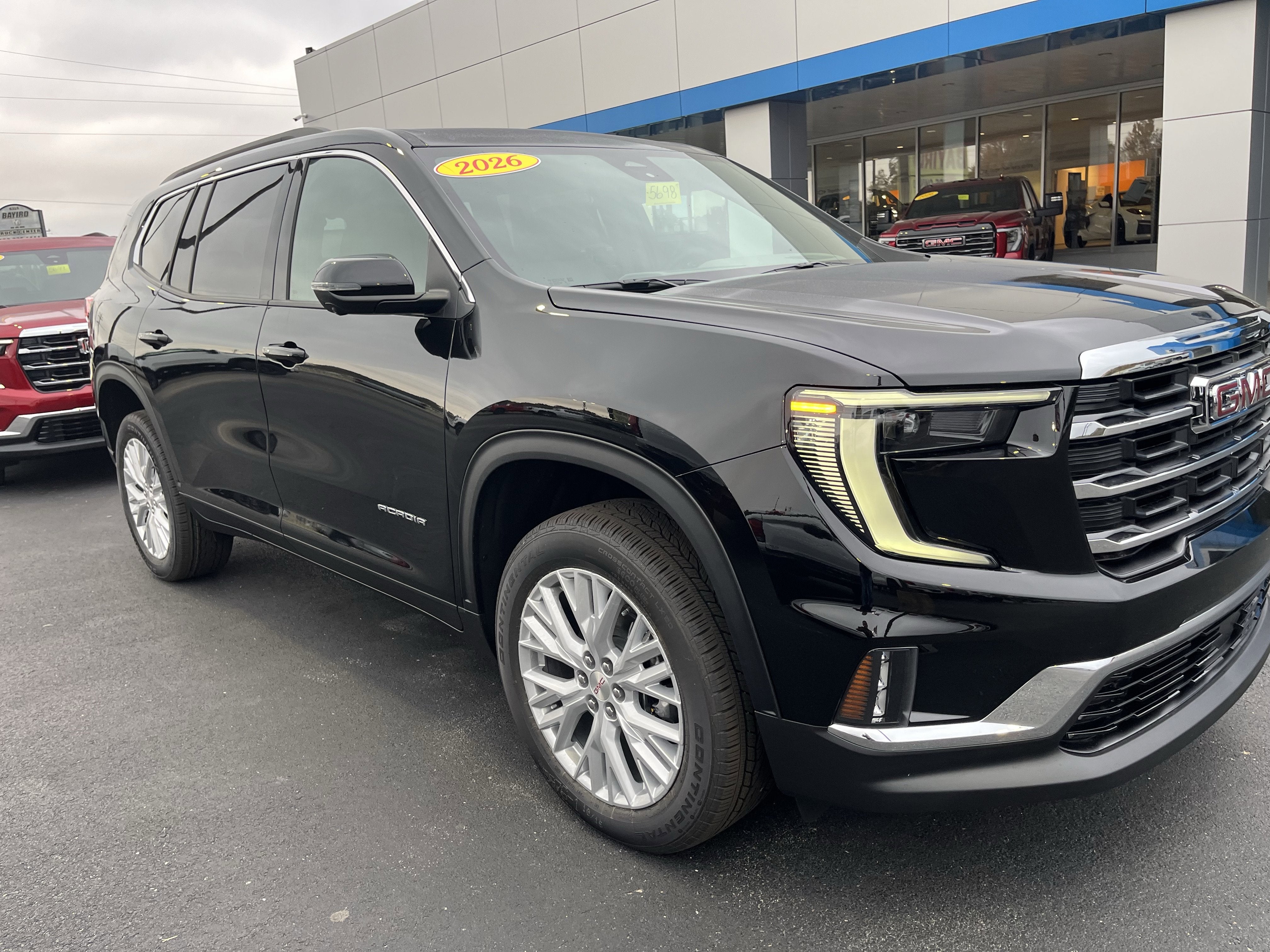 2026 GMC Acadia Elevation