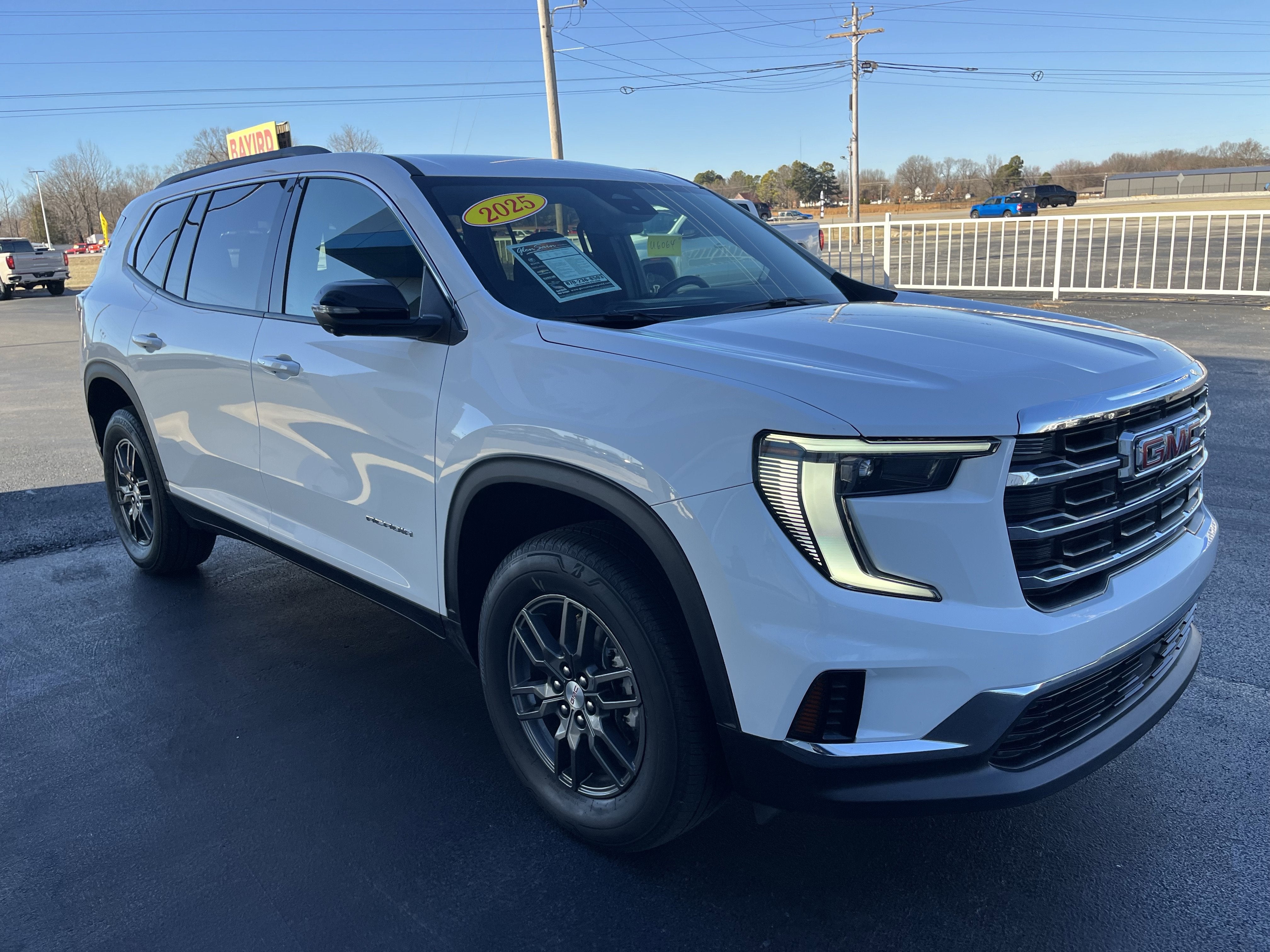 2025 GMC Acadia Elevation