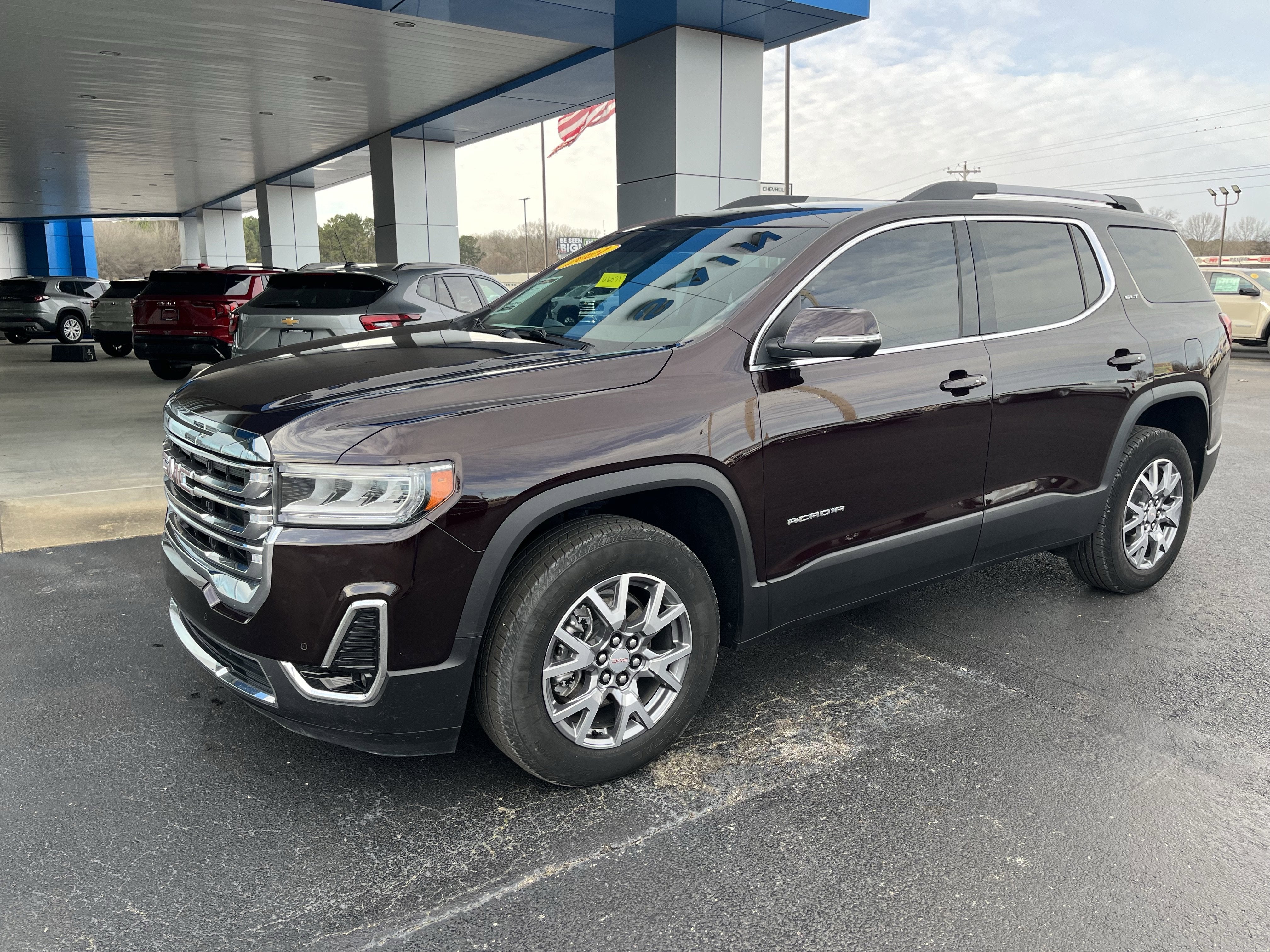 2021 GMC Acadia SLT