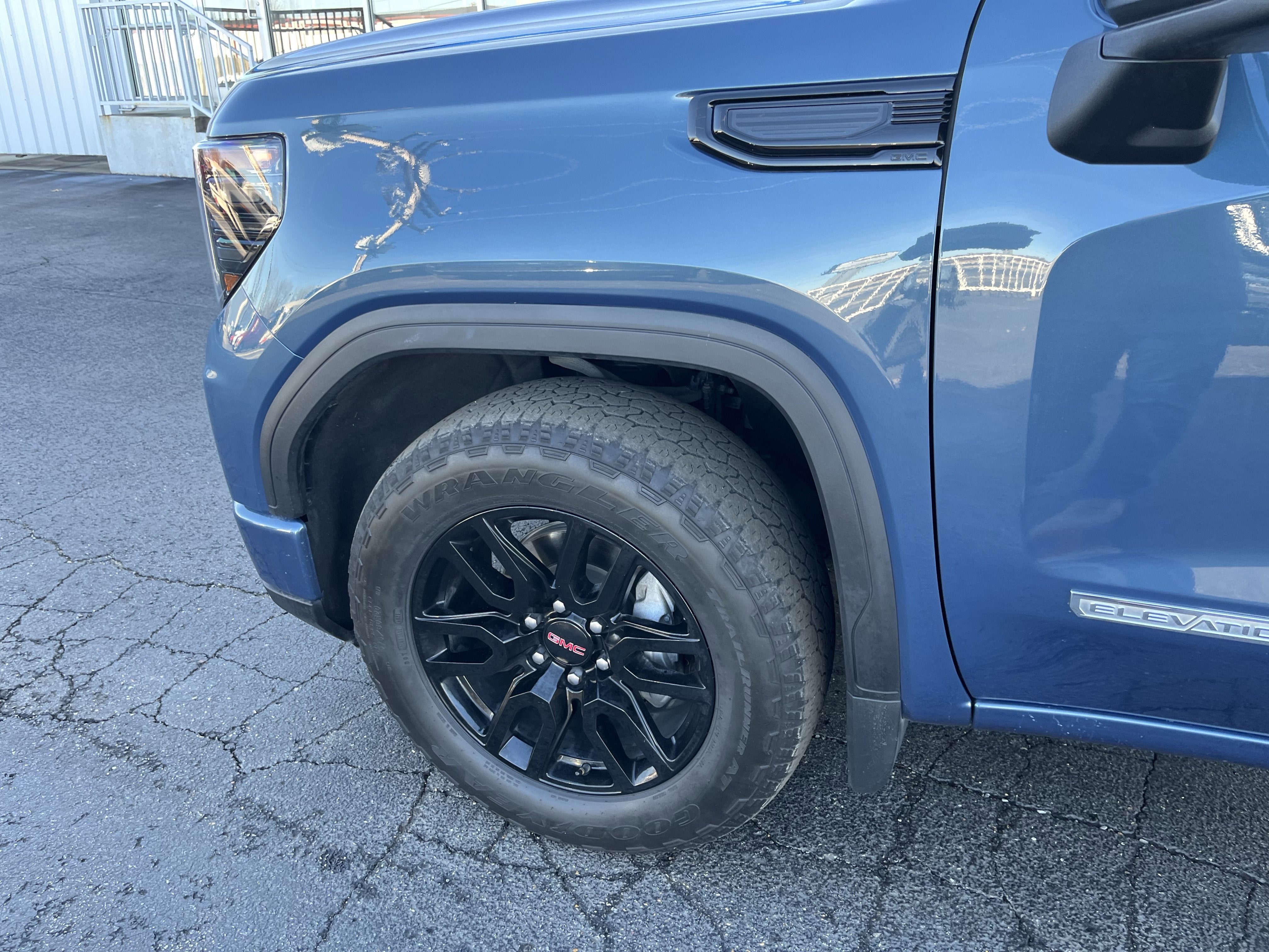 2024 GMC Sierra 1500 Elevation