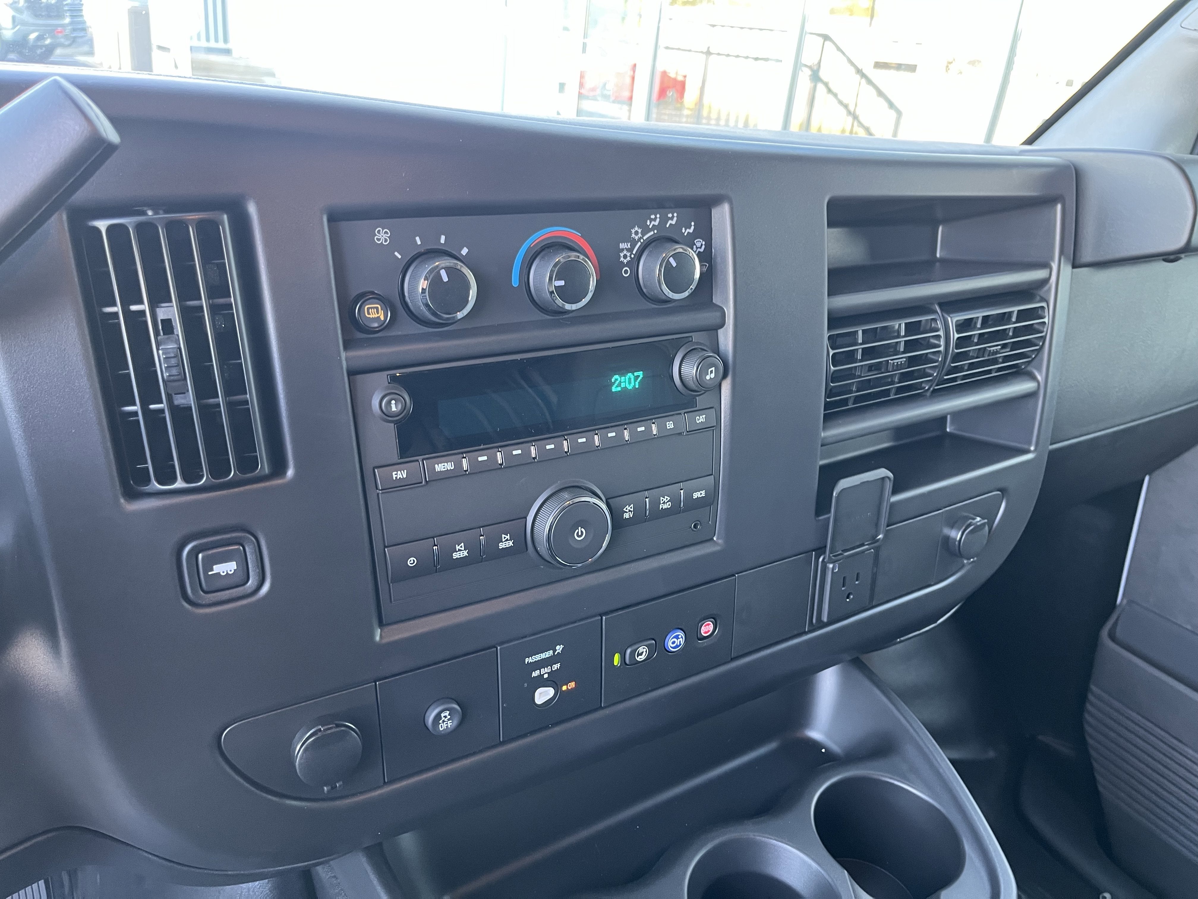 2025 GMC Savana Cargo 2500 Work Van