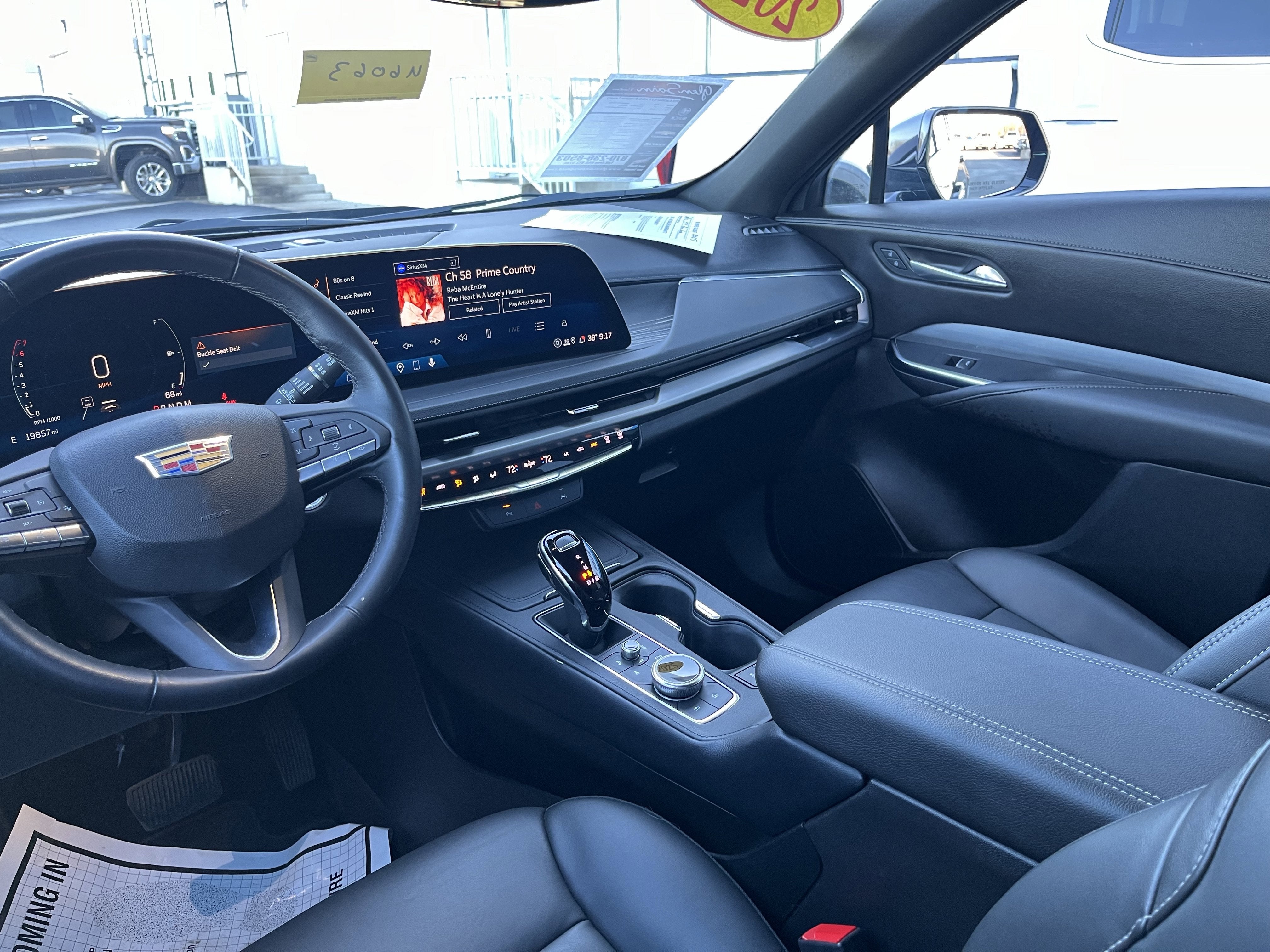 2025 Cadillac XT4 Premium Luxury