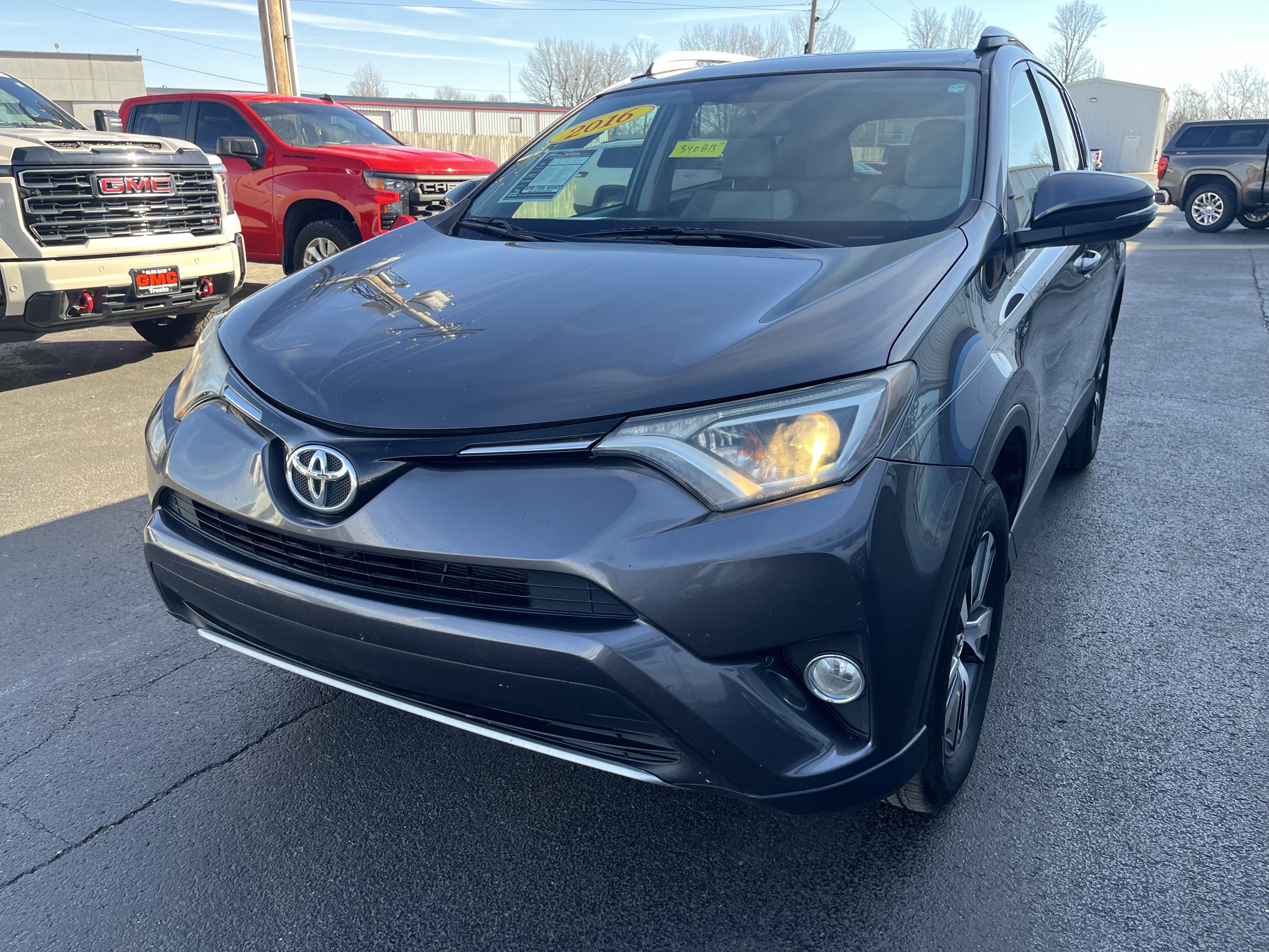 2016 Toyota RAV4 XLE