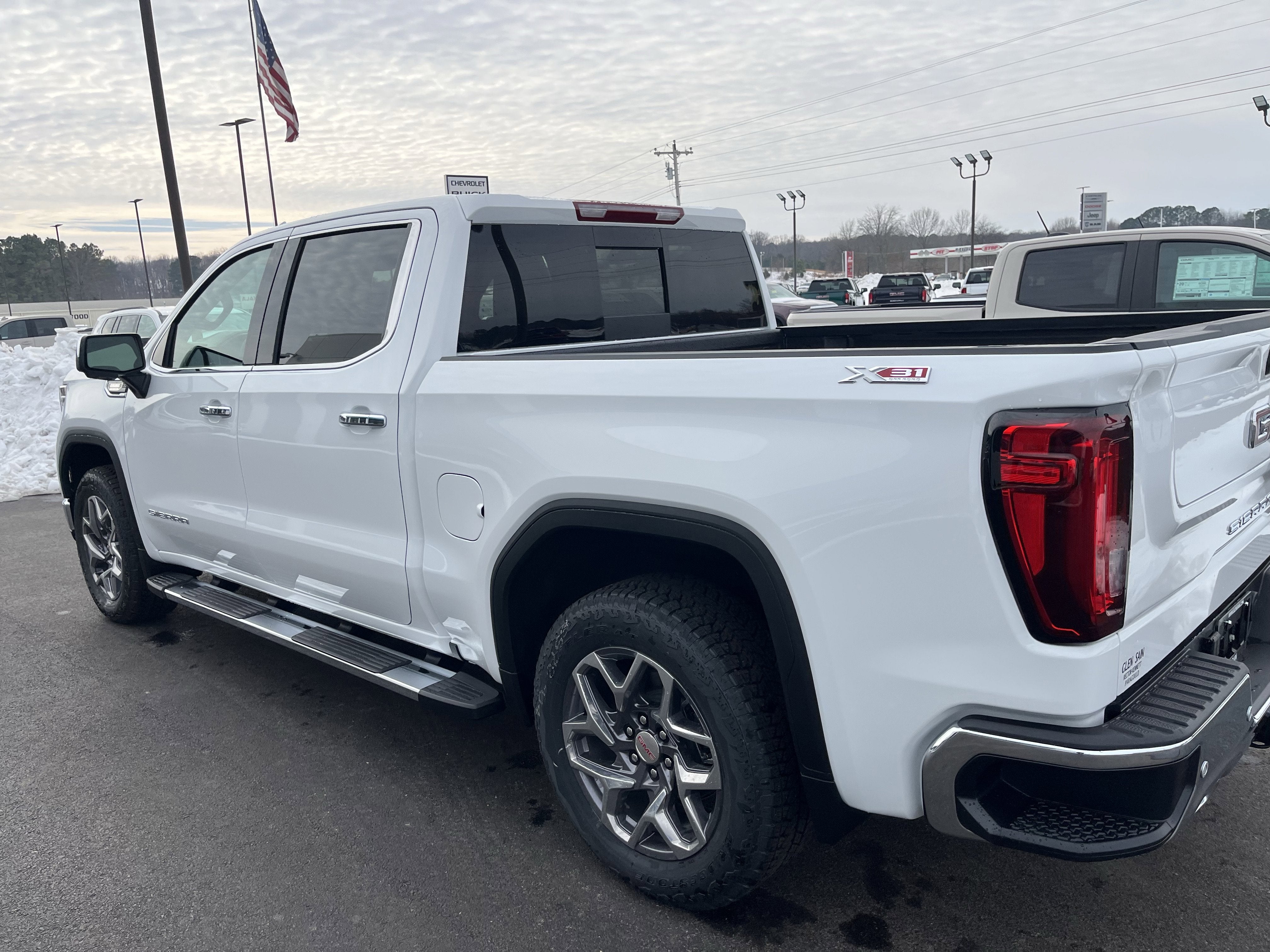 2026 GMC Sierra 1500 SLT