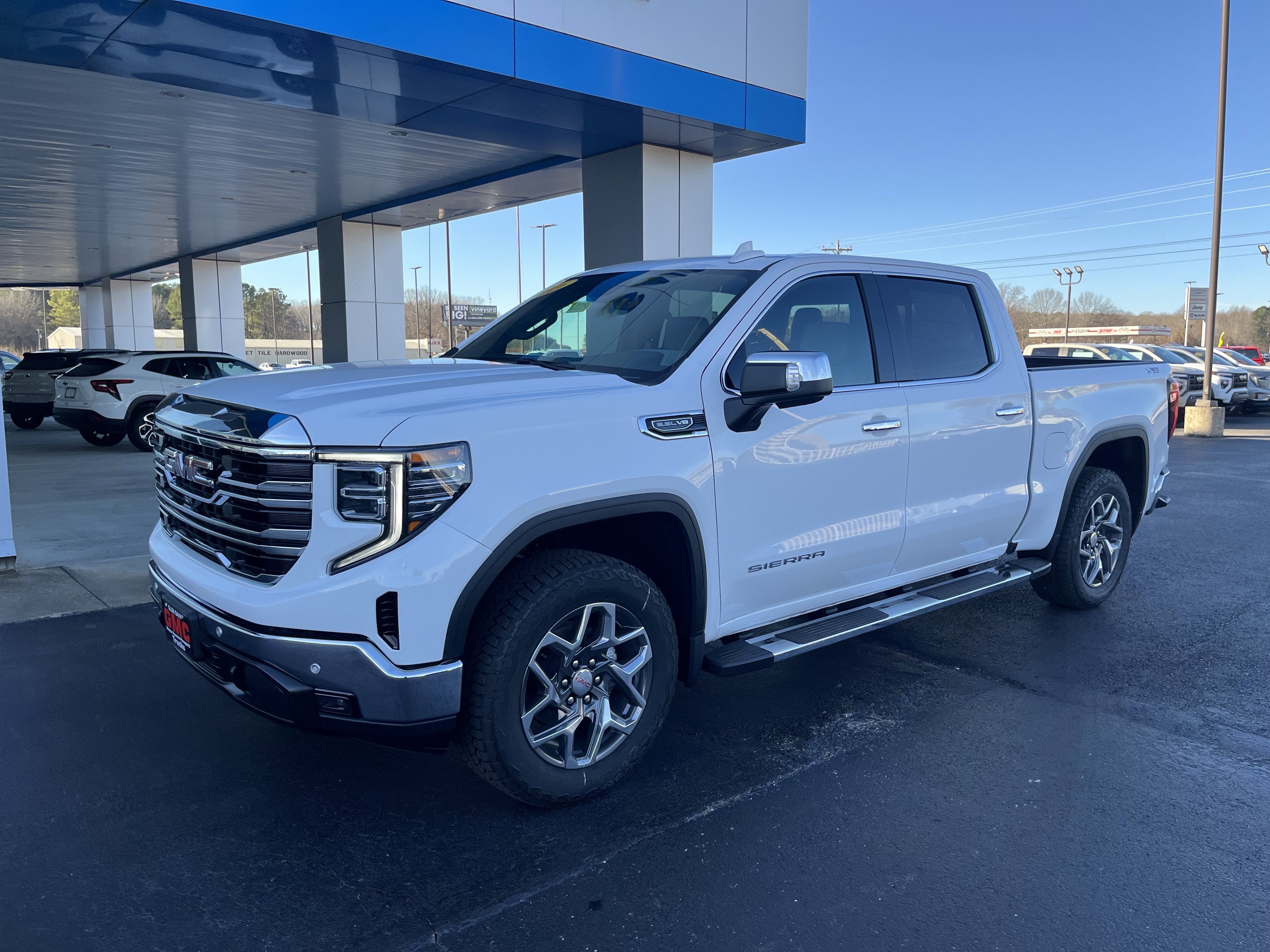 2026 GMC Sierra 1500 SLT