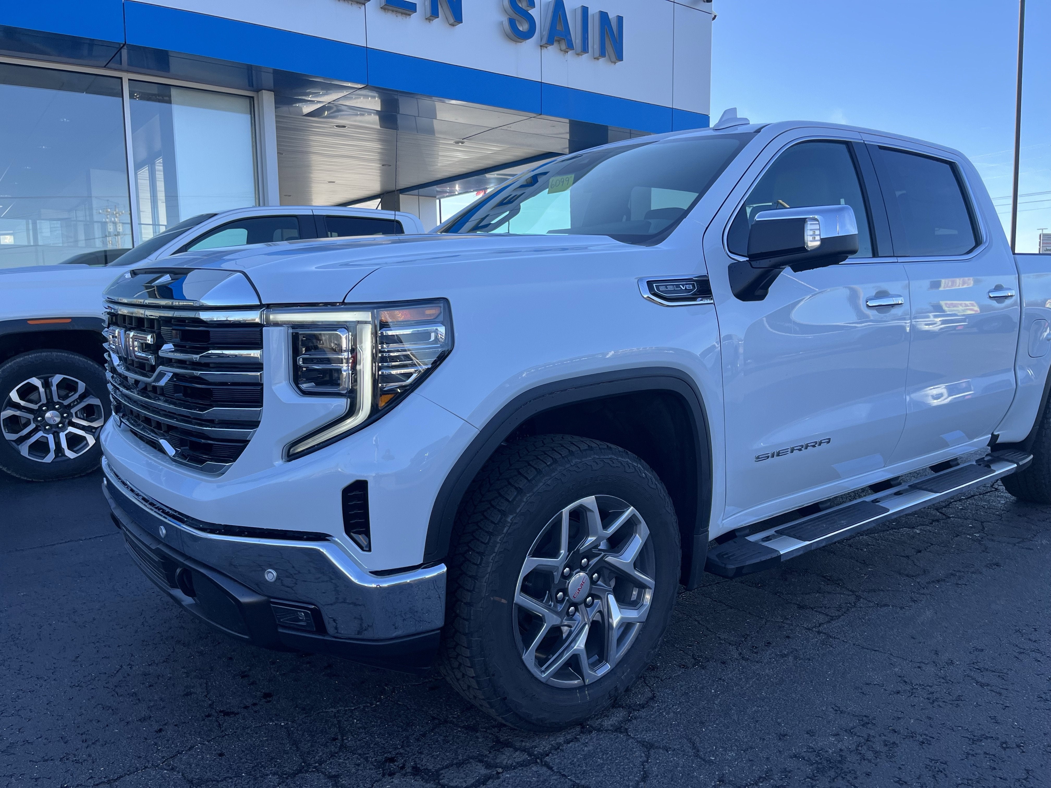 2026 GMC Sierra 1500 SLT
