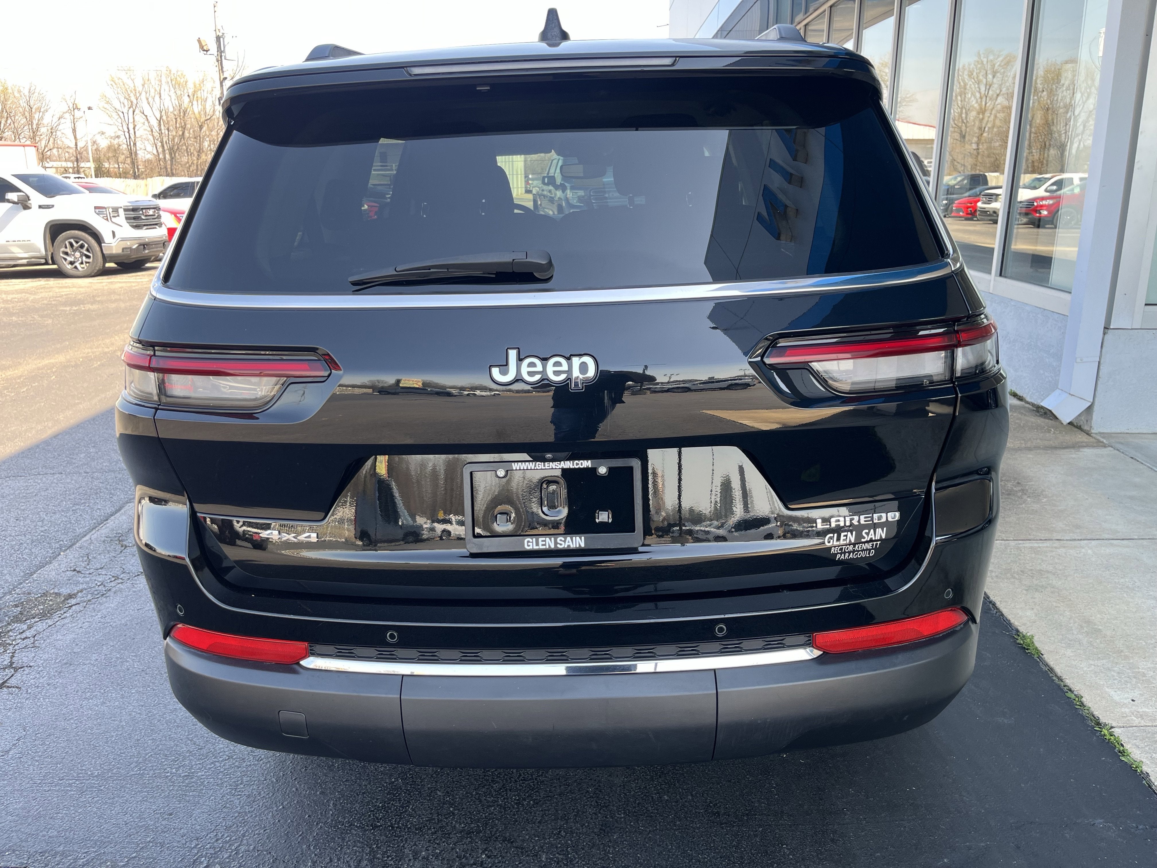 2023 Jeep Grand Cherokee L Laredo