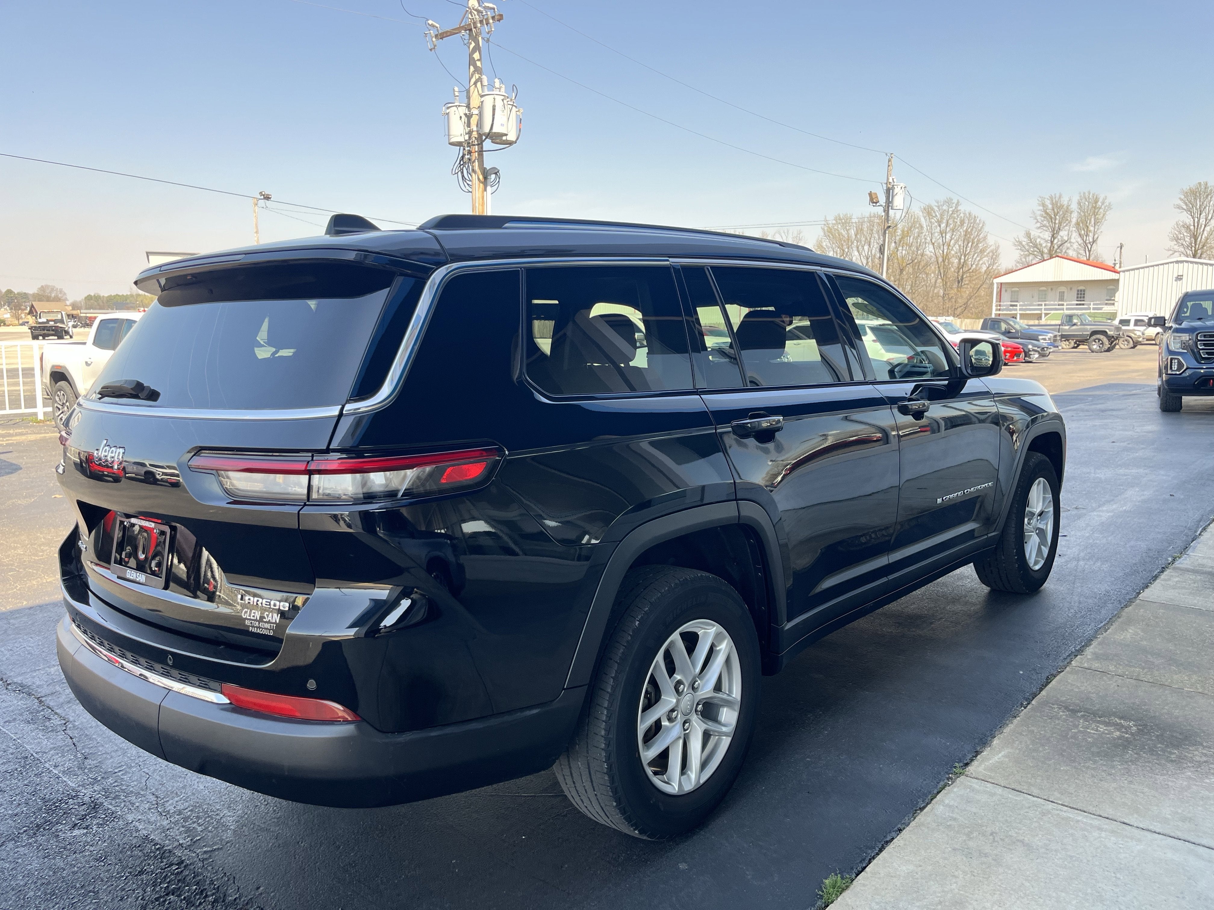 2023 Jeep Grand Cherokee L Laredo