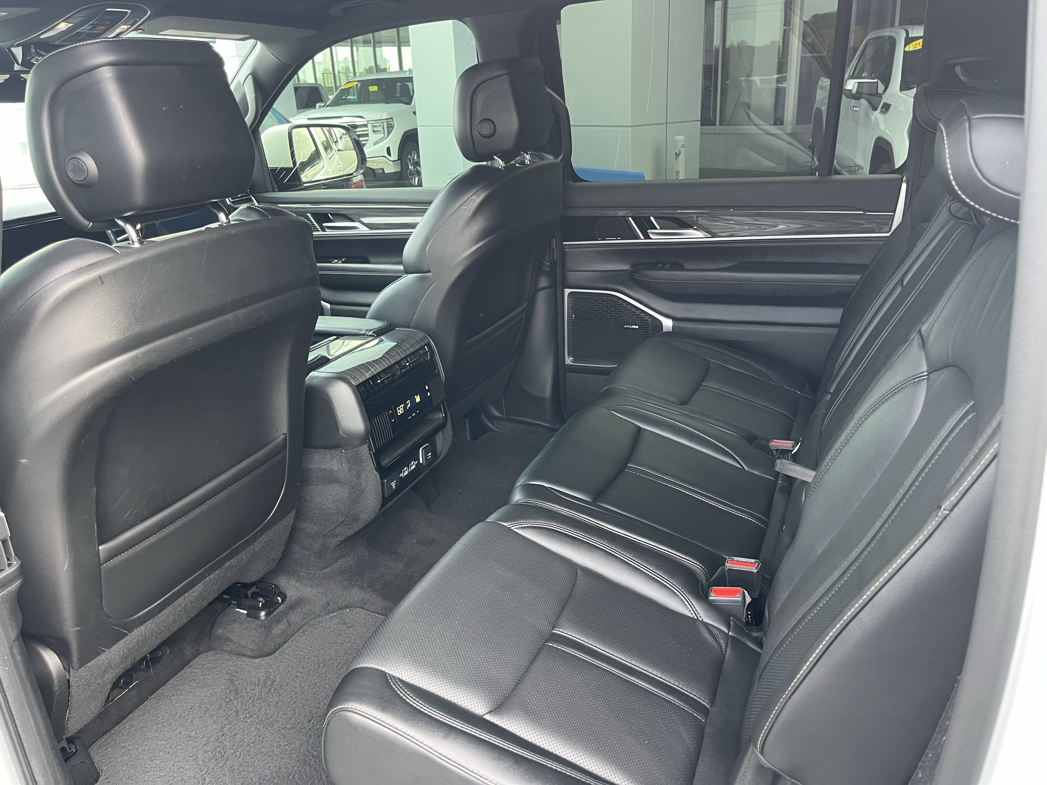 2022 Jeep Wagoneer Series II