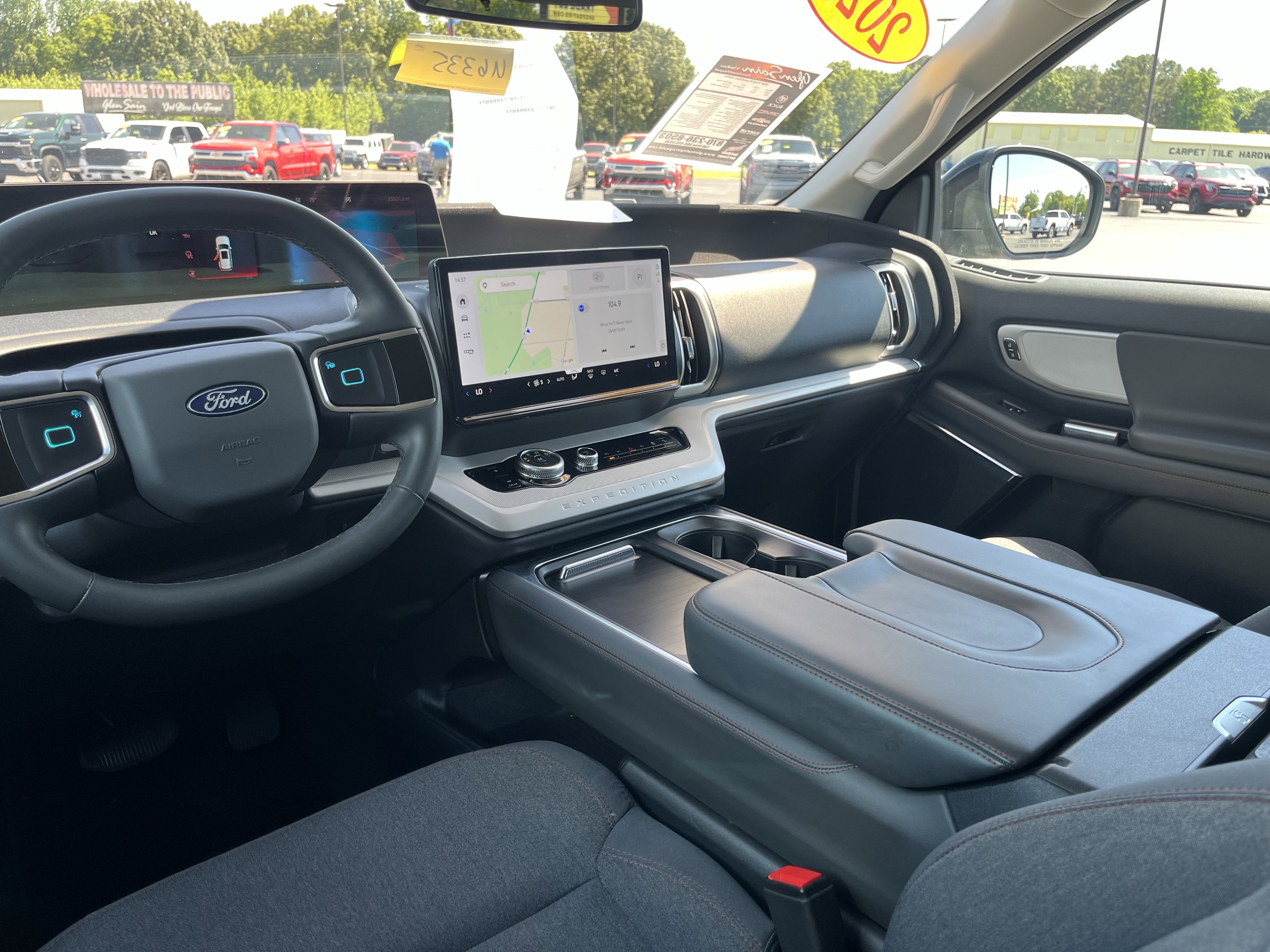 2025 Ford Expedition Active