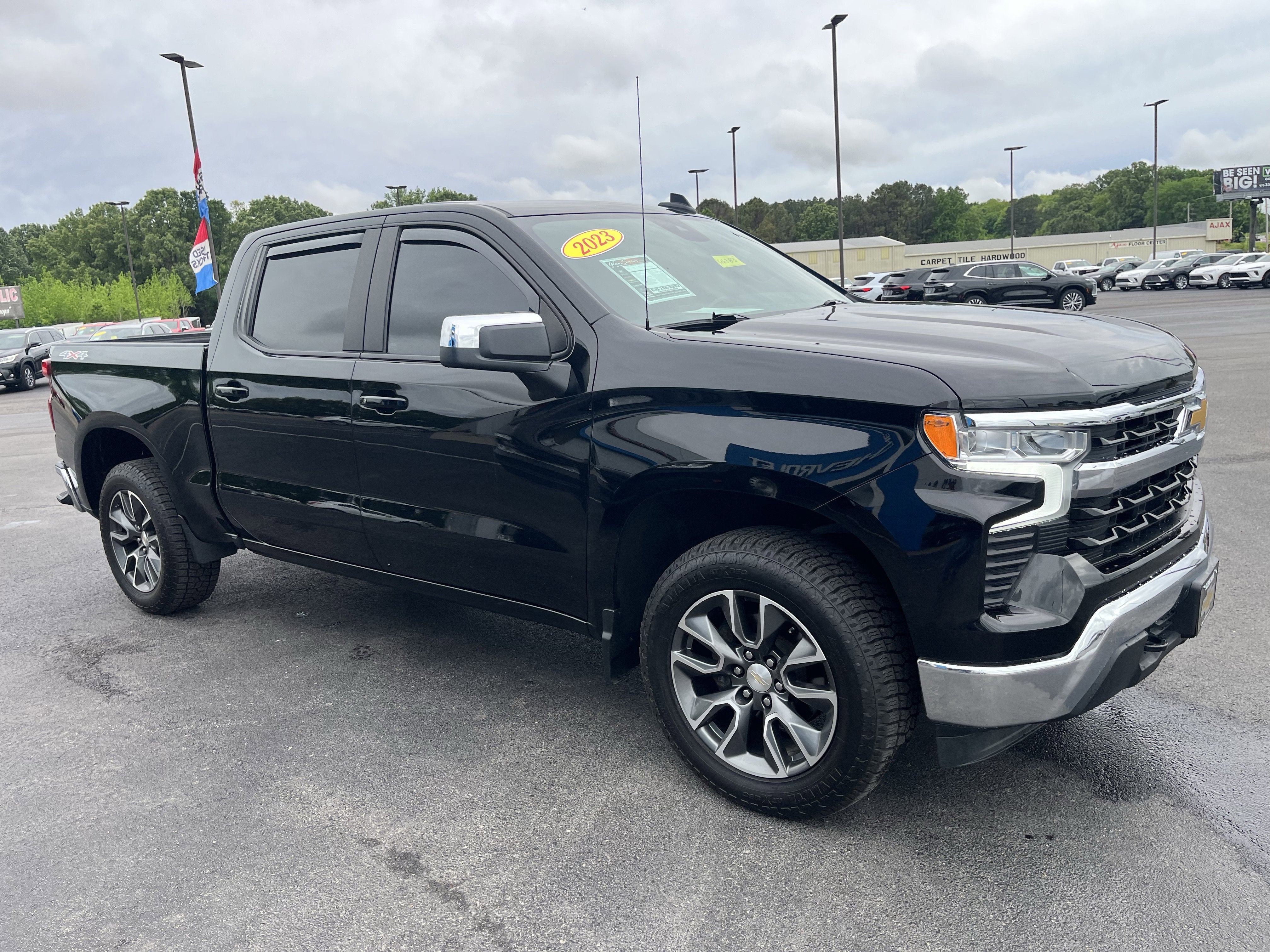 2023 Chevrolet Silverado 1500 LT (2FL)