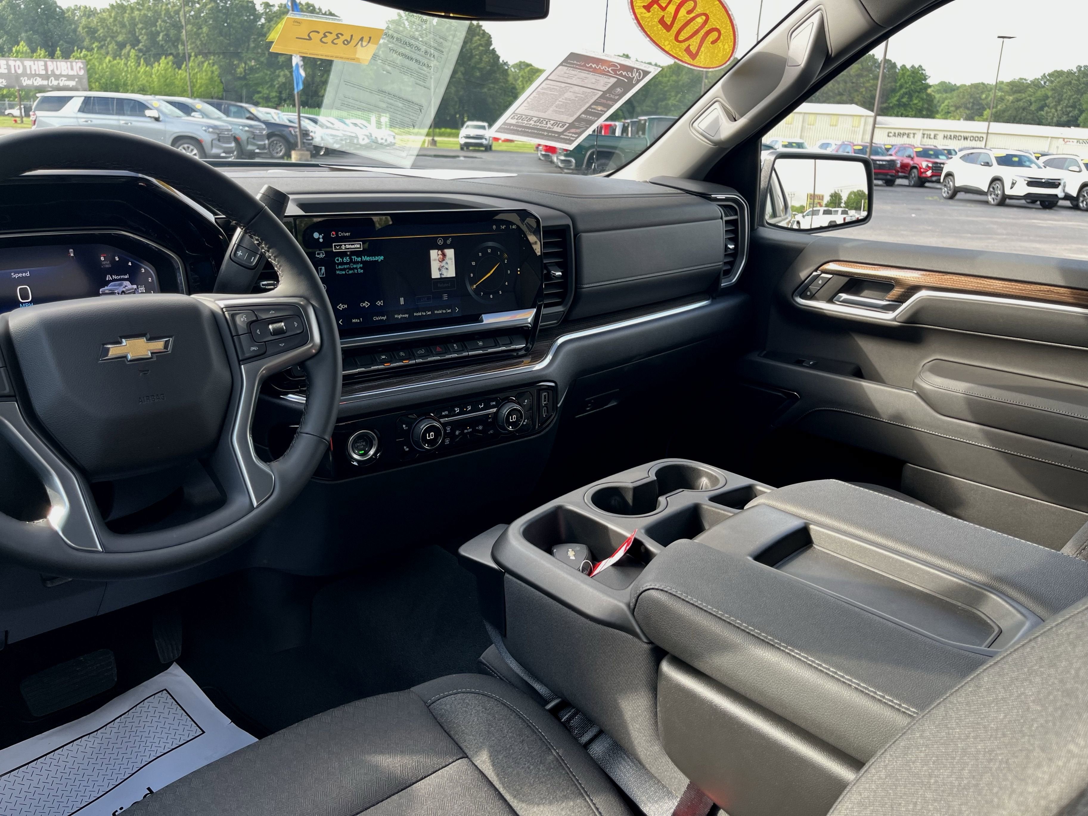 2024 Chevrolet Silverado 1500 LT (2FL)