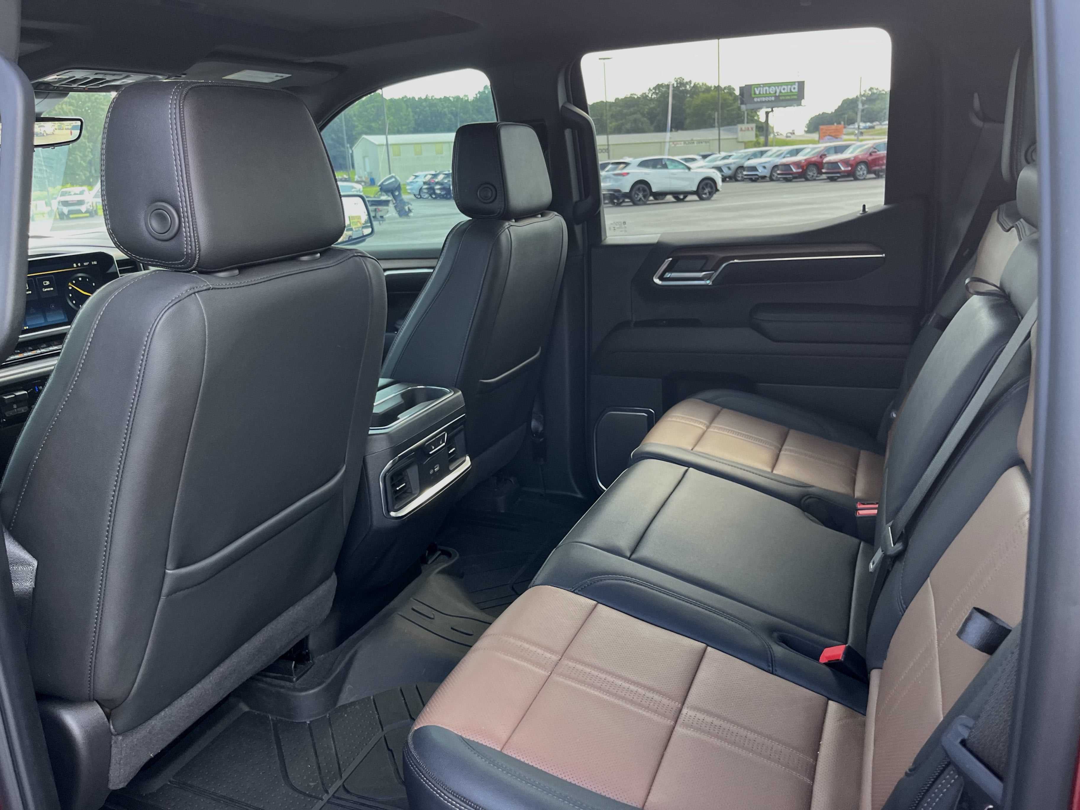 2024 Chevrolet Silverado 1500 High Country - Photo 5