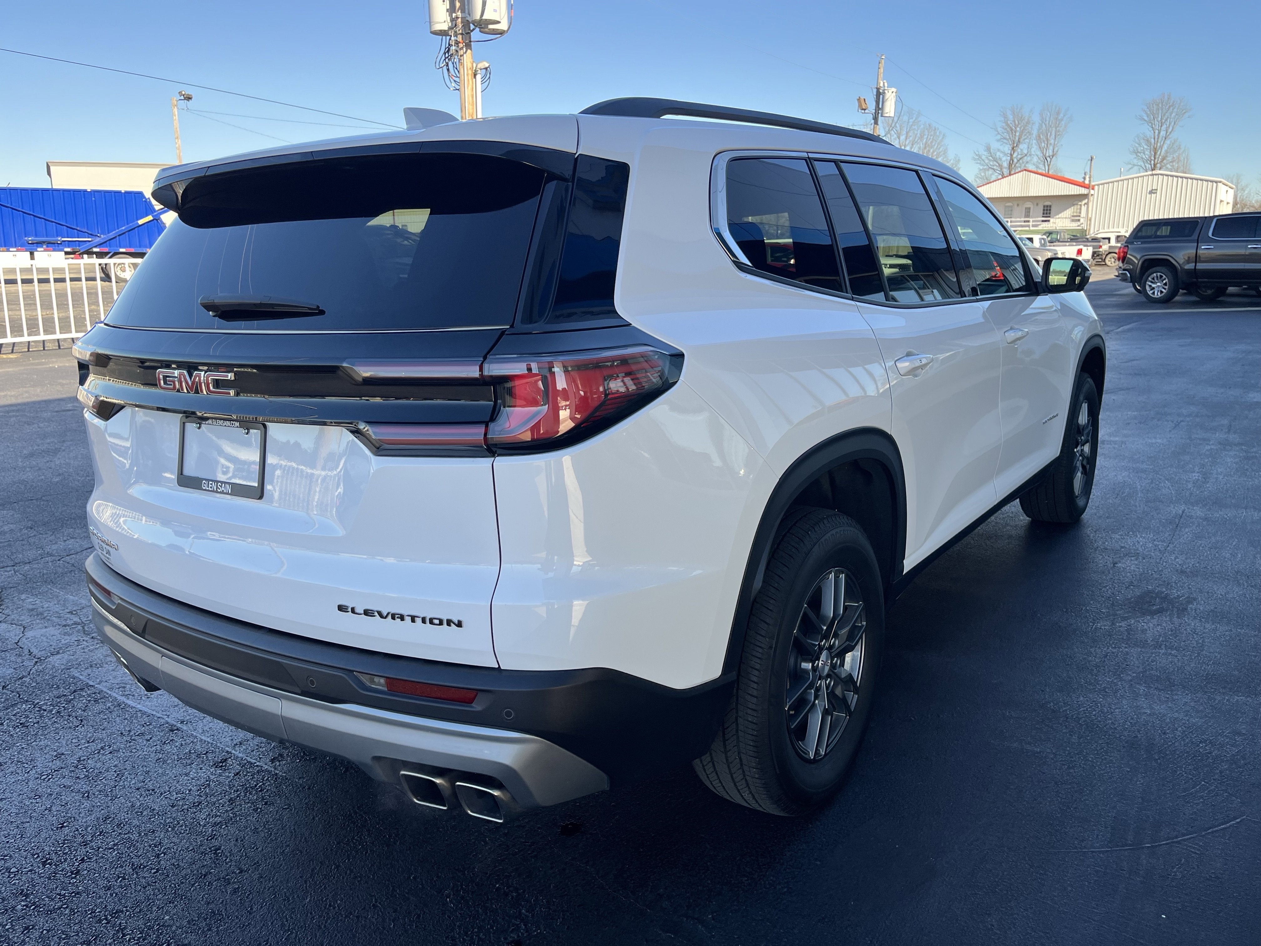 2025 GMC Acadia Elevation