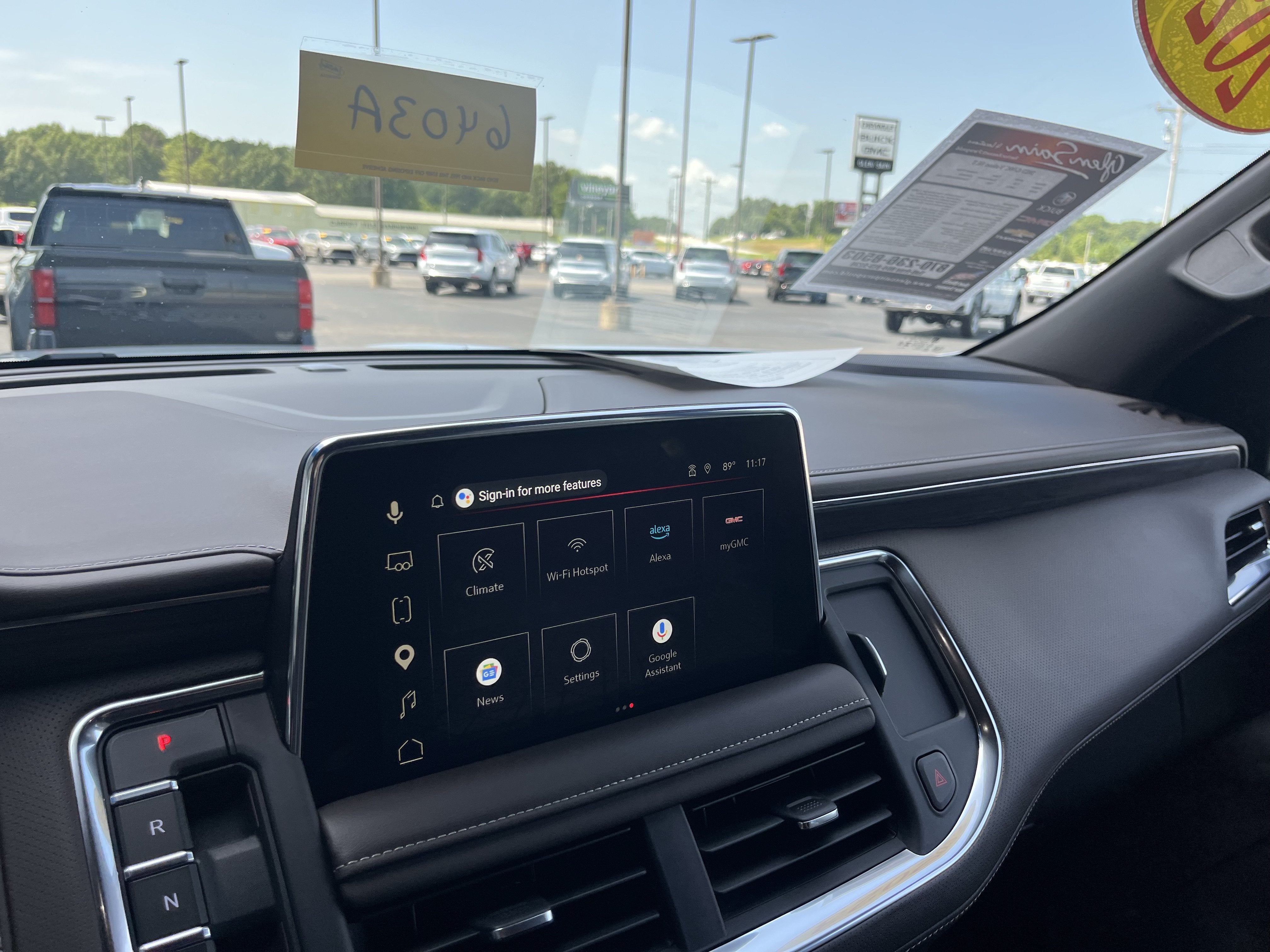 2023 GMC Yukon SLT
