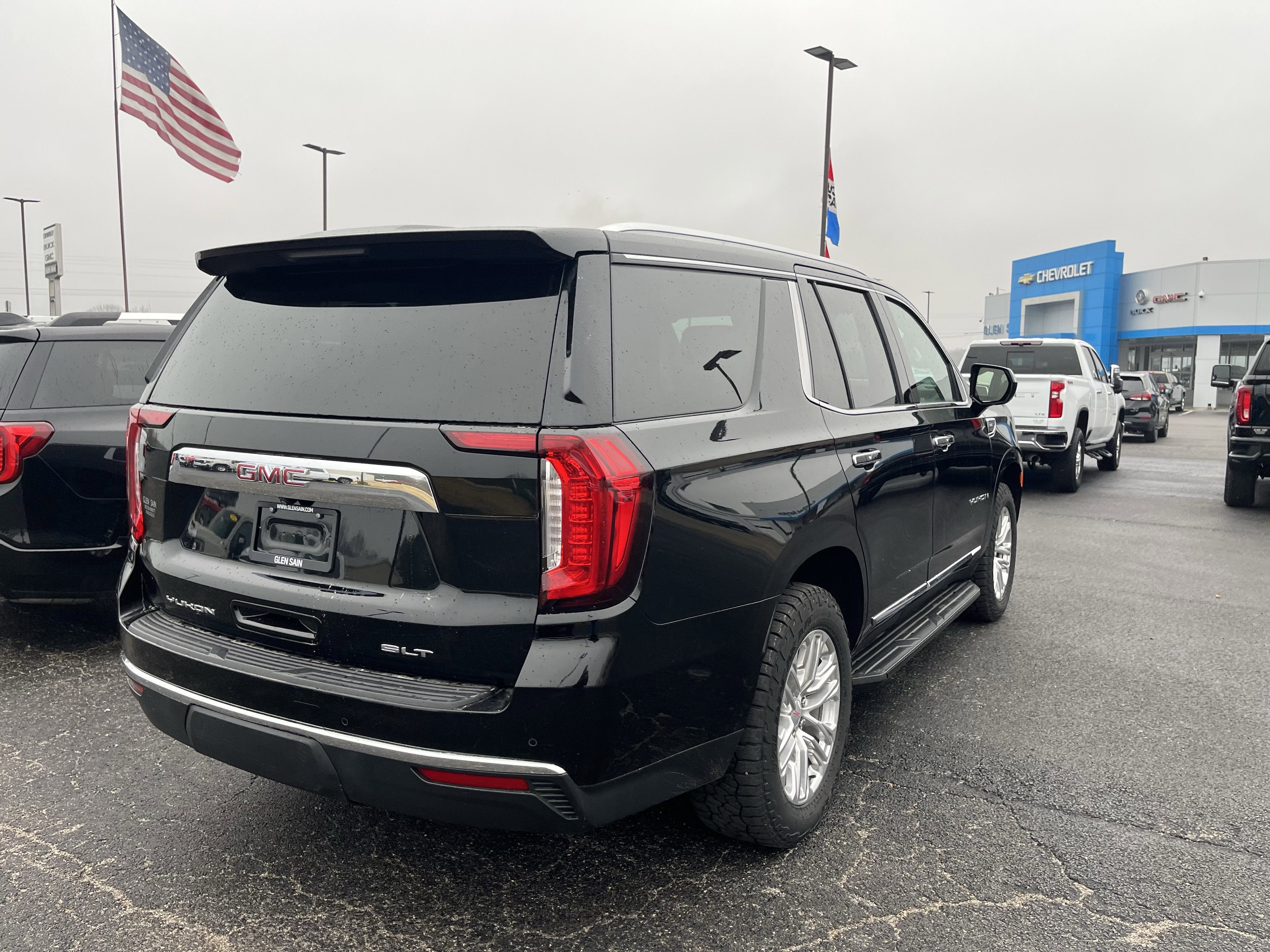 2021 GMC Yukon SLT