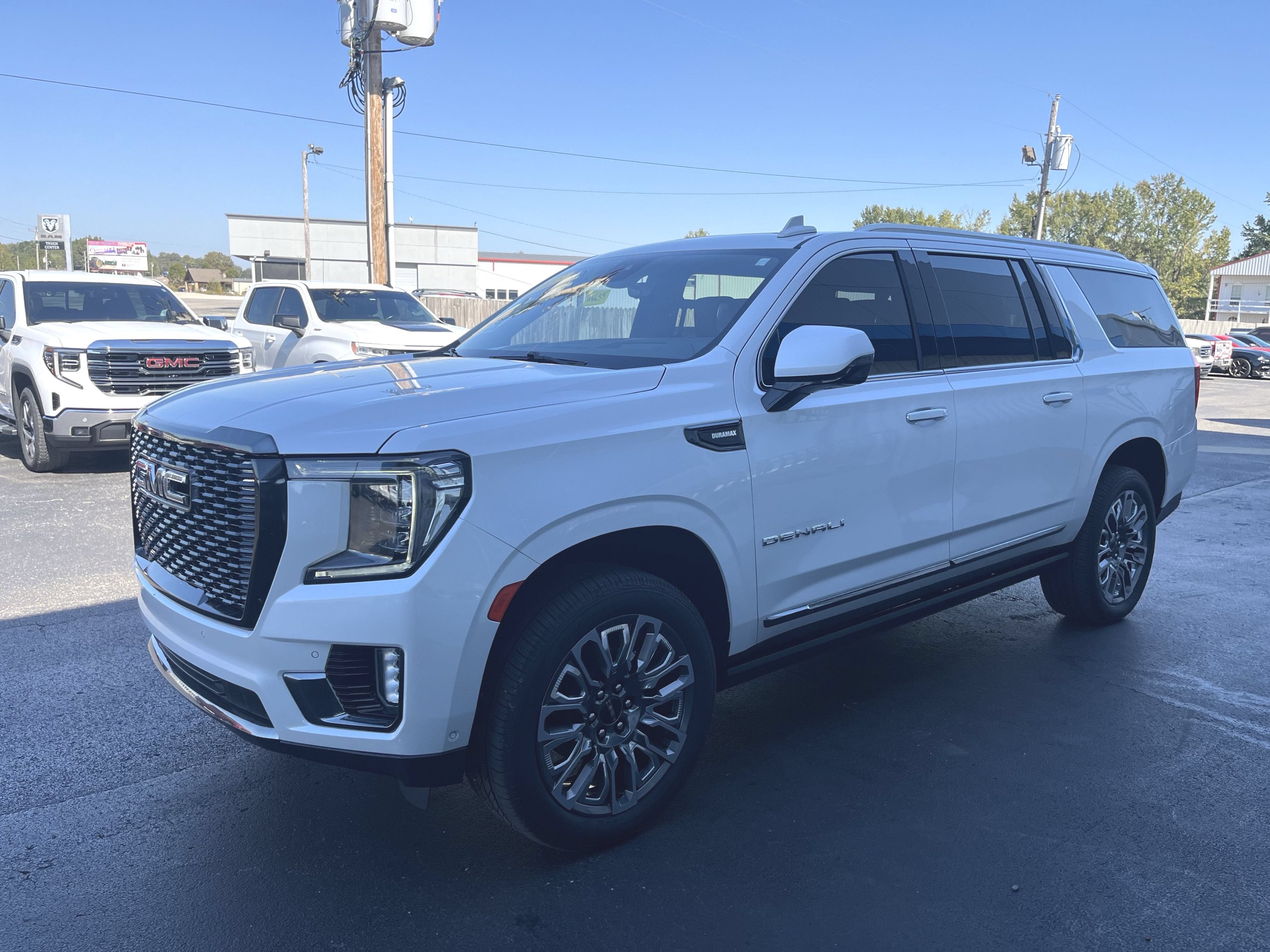 2023 GMC Yukon XL Denali Ultimate