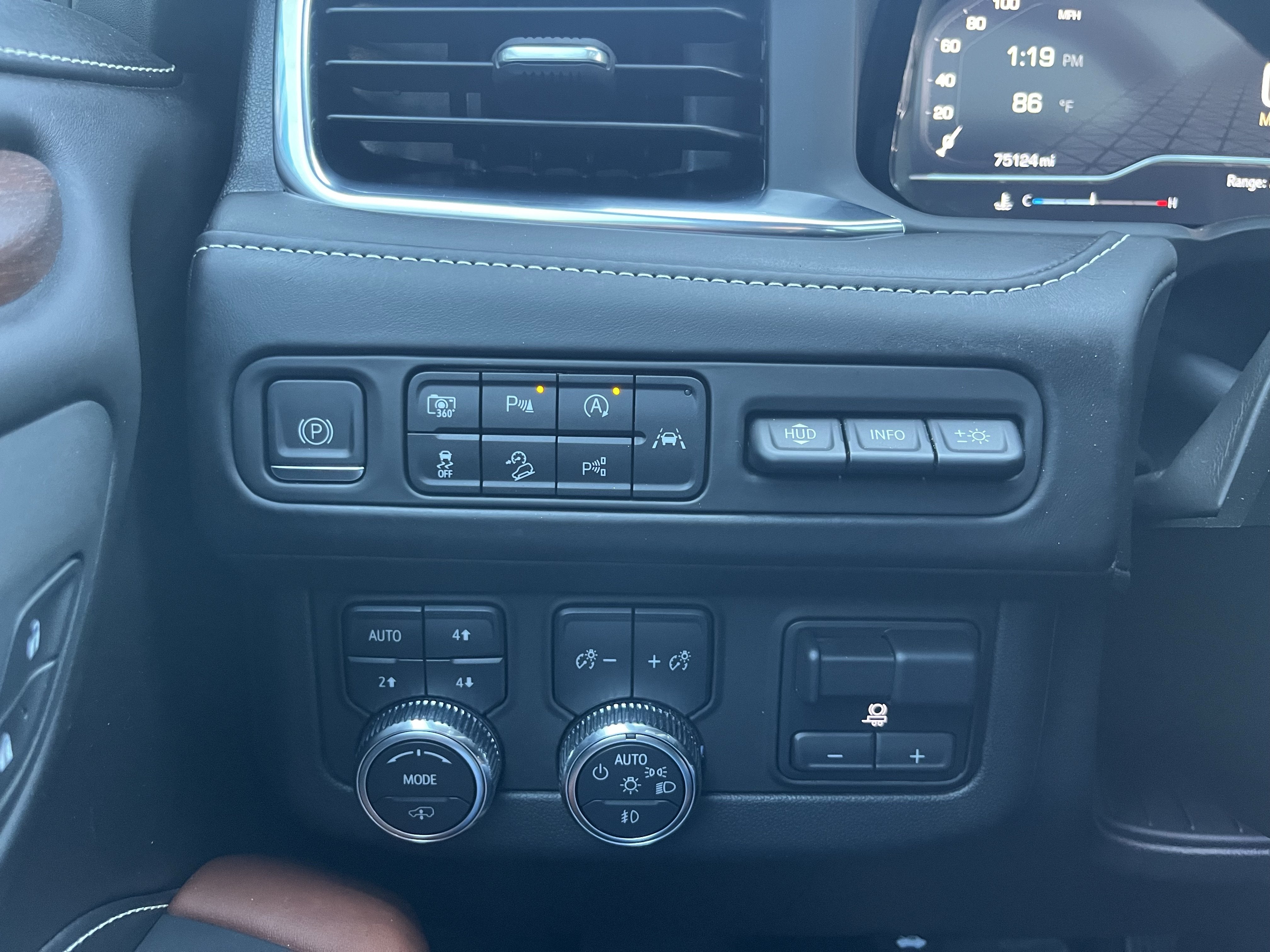 2023 GMC Yukon XL Denali Ultimate