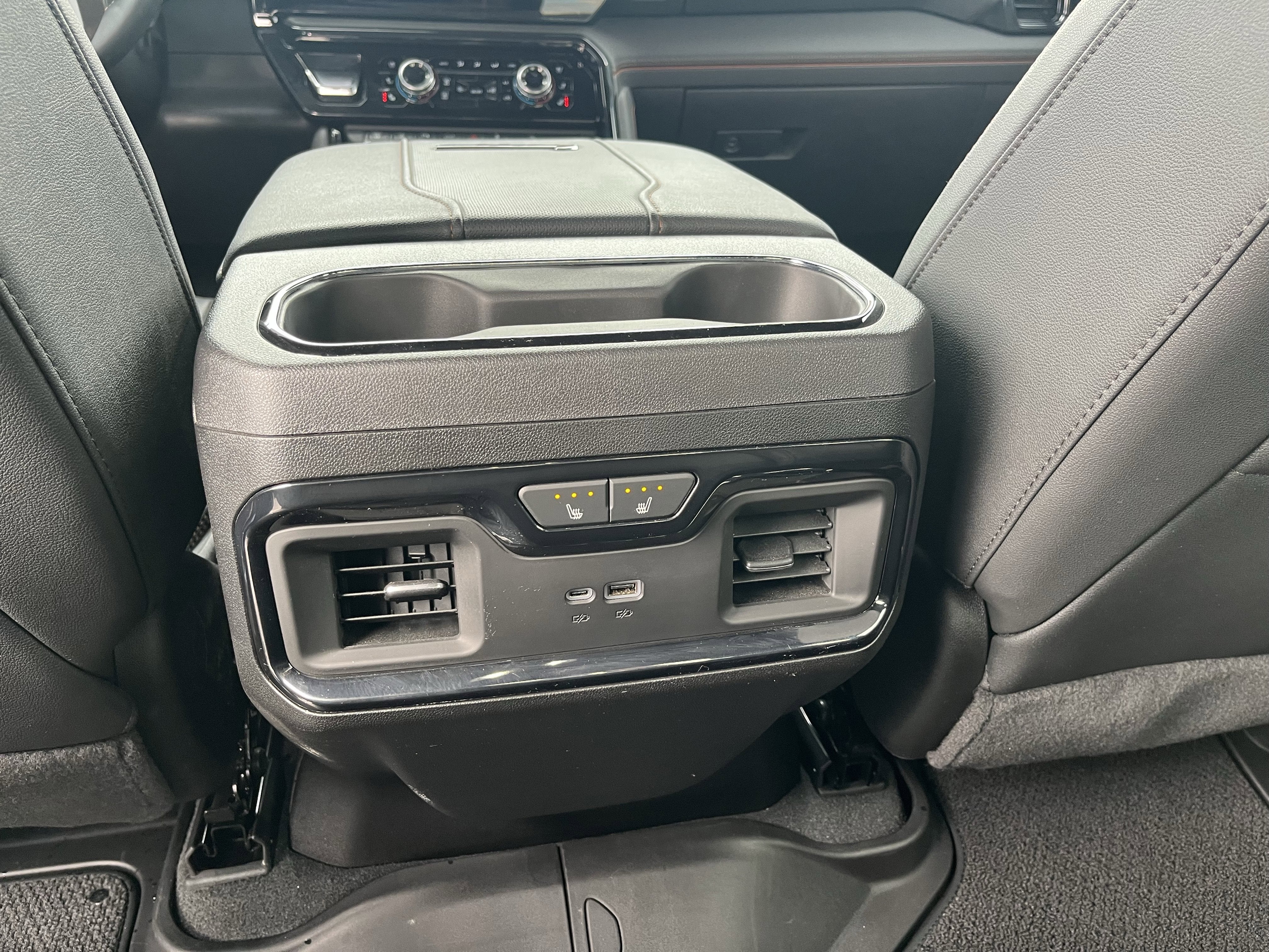 2025 GMC Sierra 3500 HD AT4