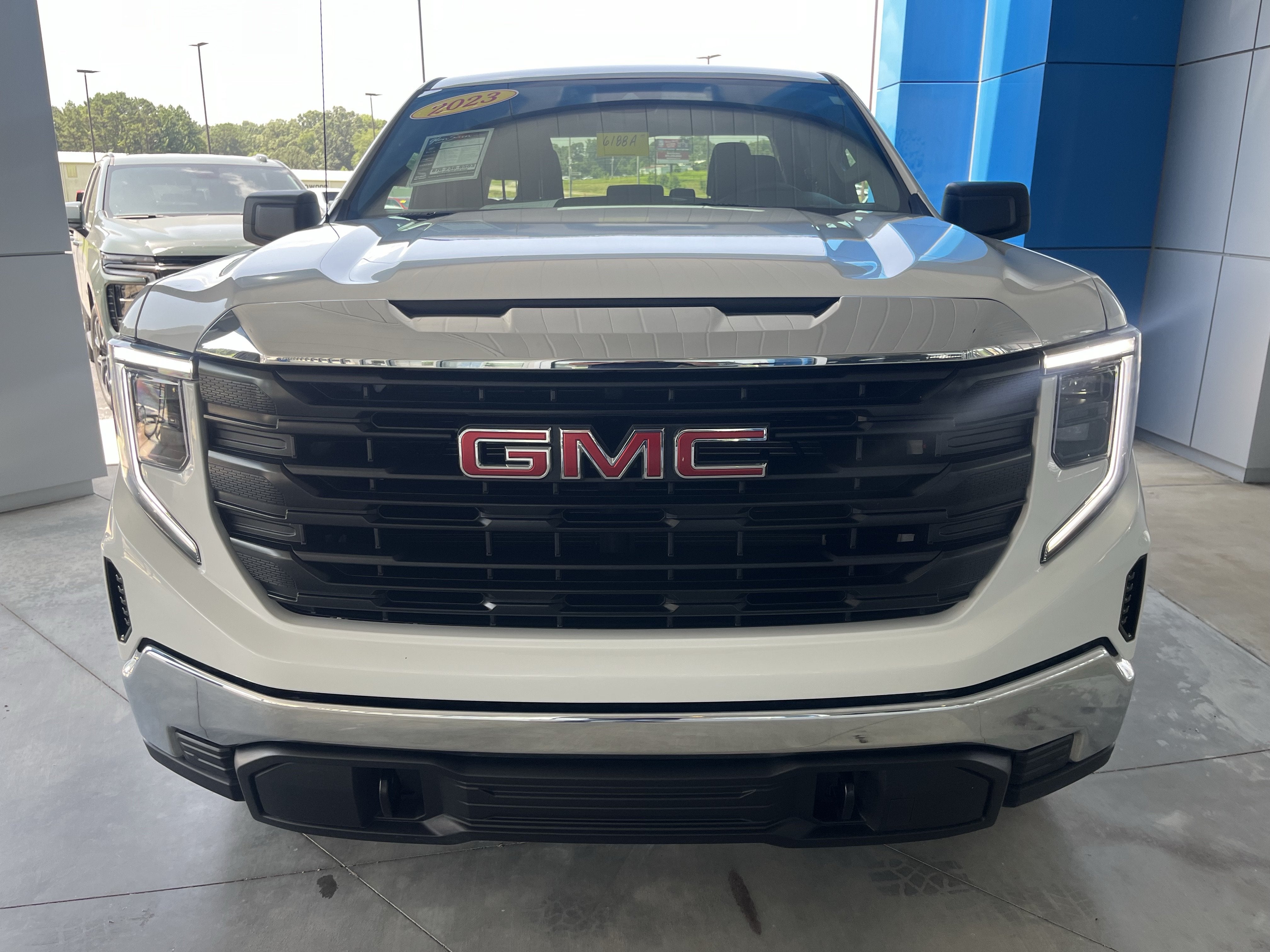 2023 GMC Sierra 1500 Pro