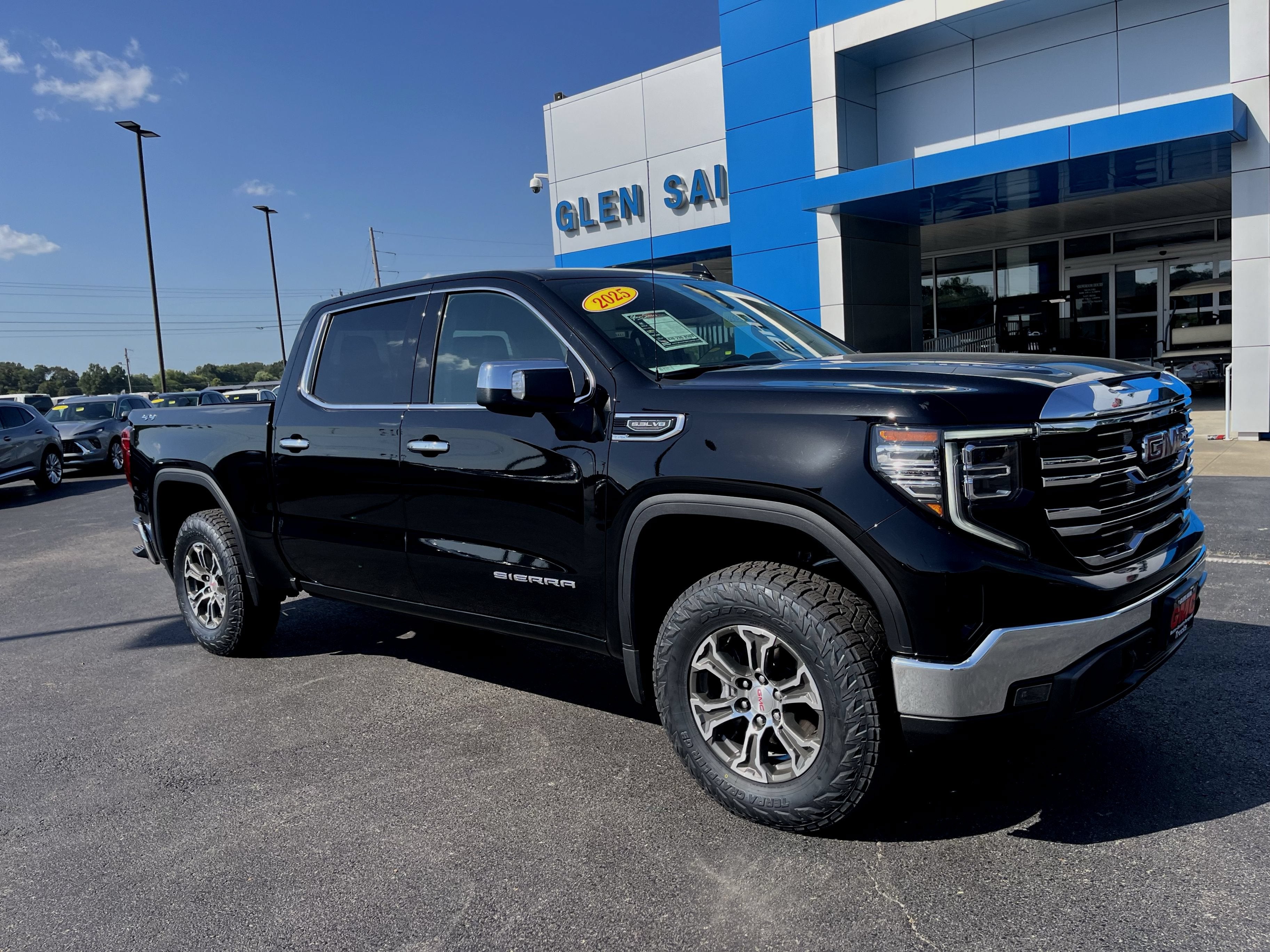2025 GMC Sierra 1500 SLT