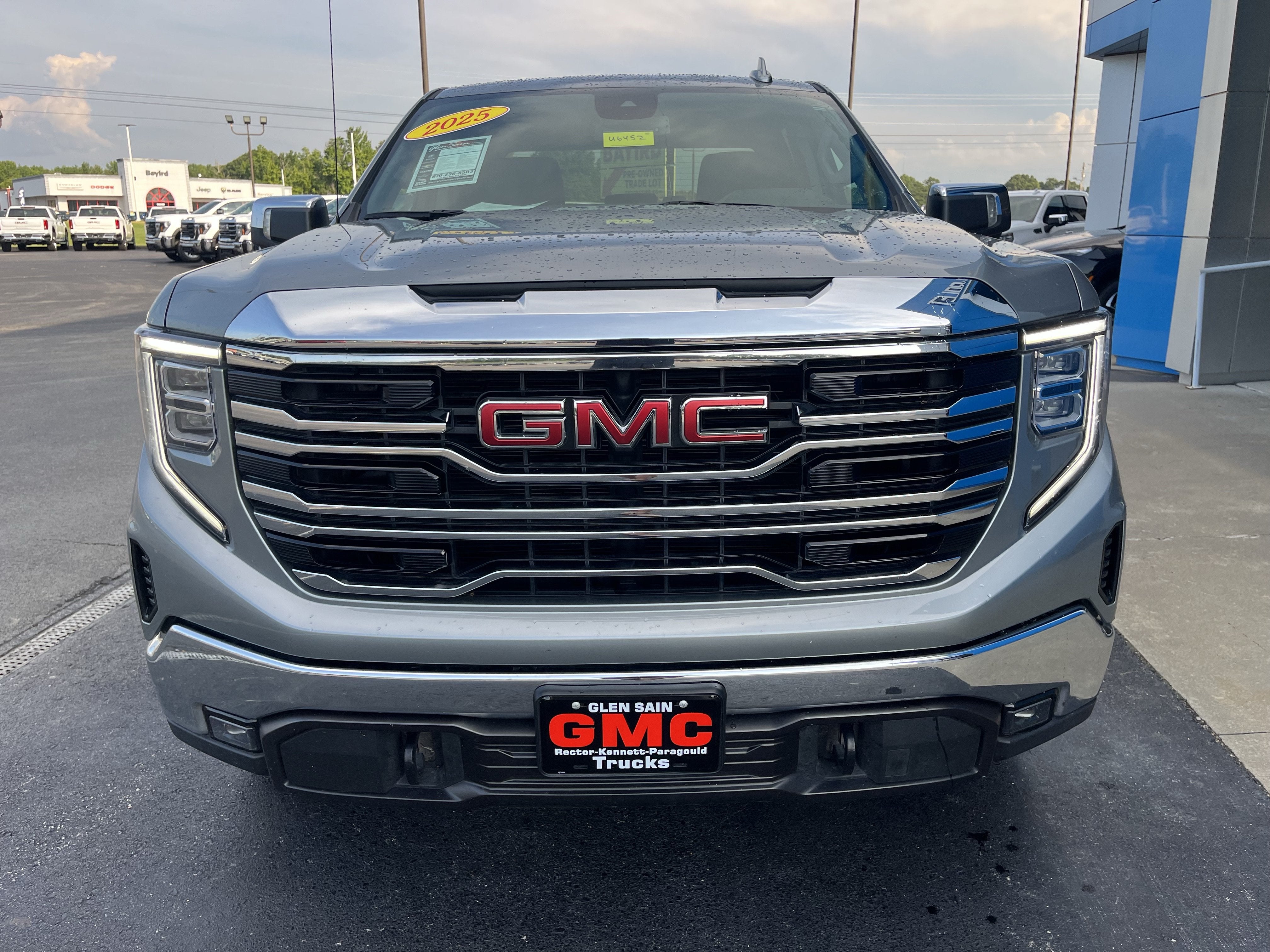 2025 GMC Sierra 1500 SLT