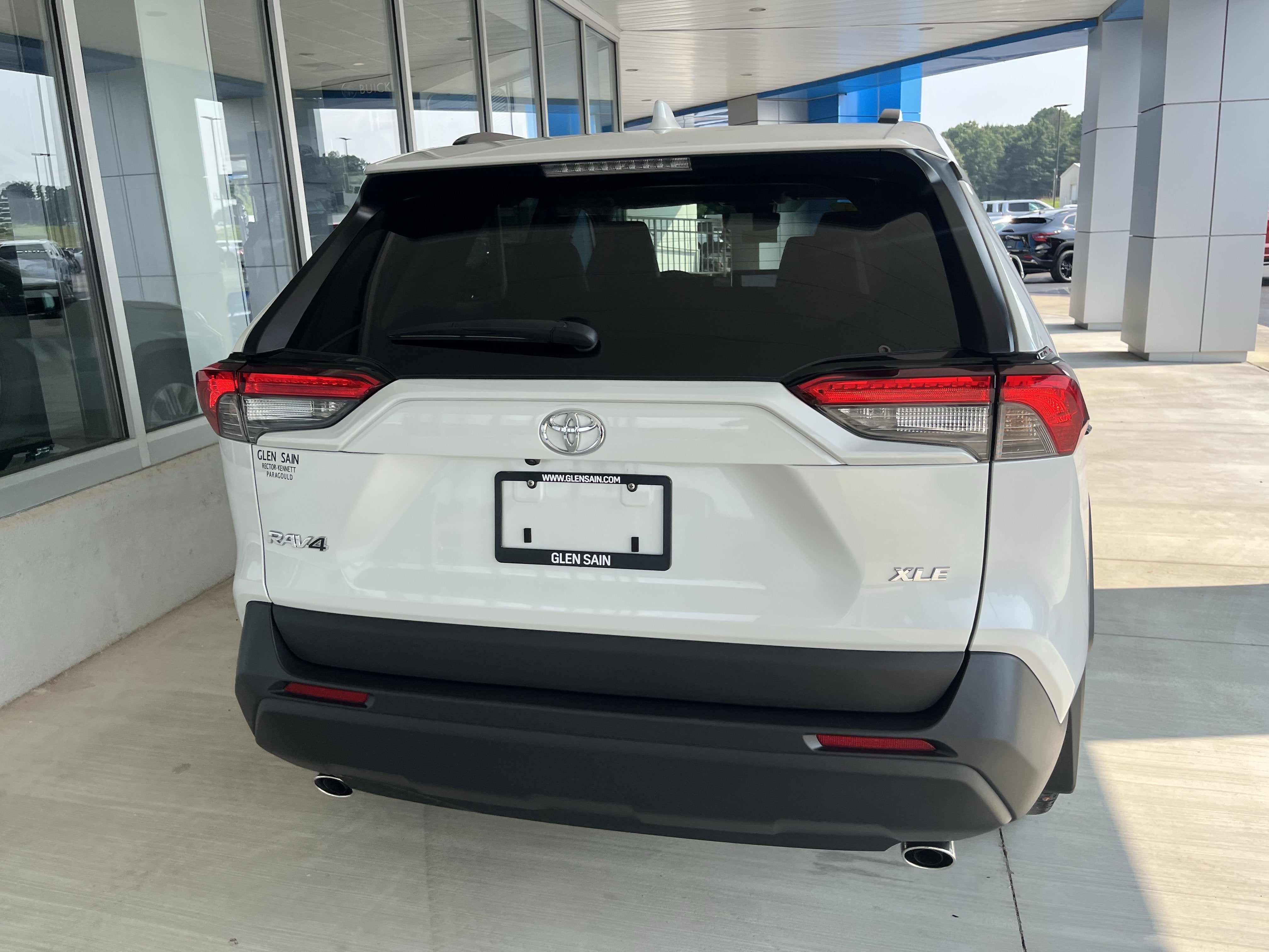 2023 Toyota RAV4 XLE Premium