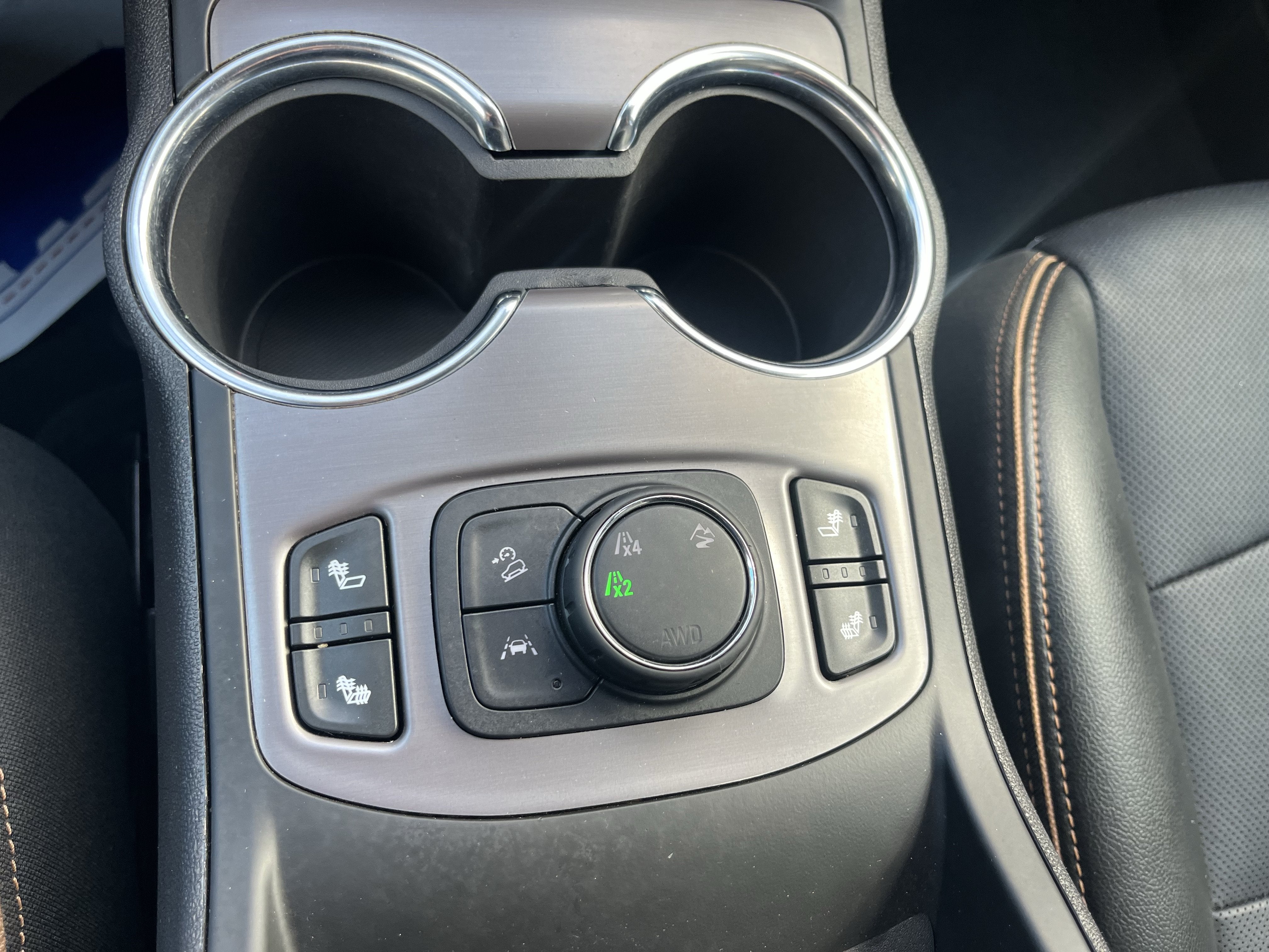 2024 GMC Terrain AT4