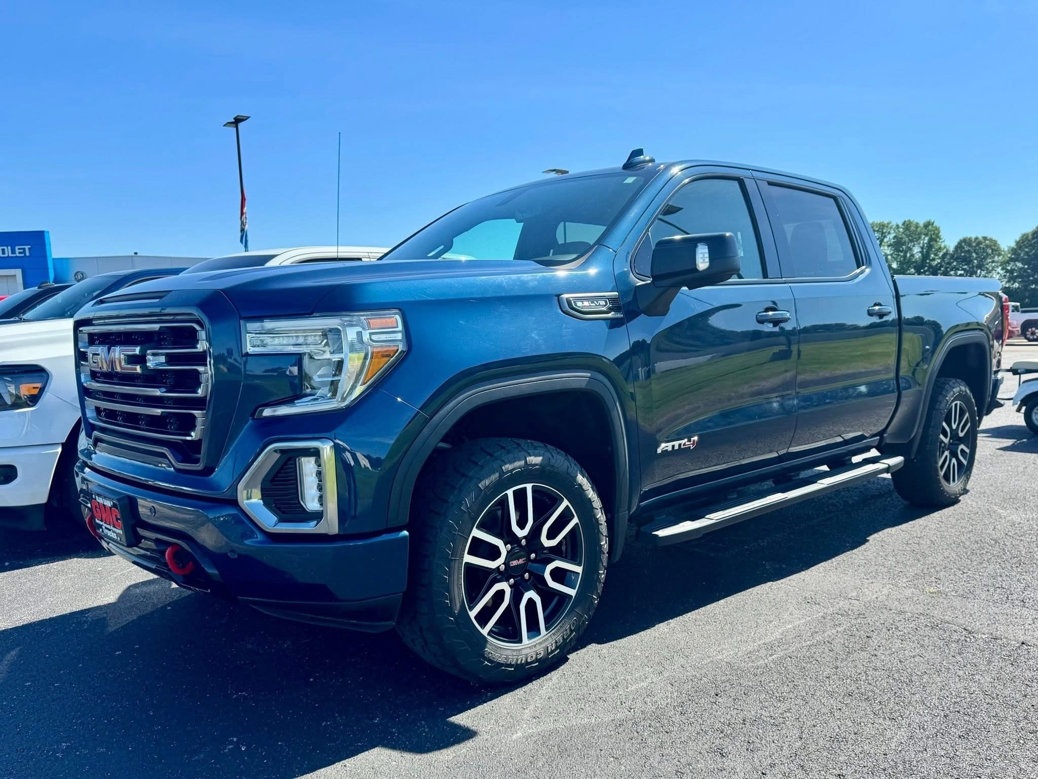 2019 GMC Sierra 4WD Crew Cab Short Box AT4's photo