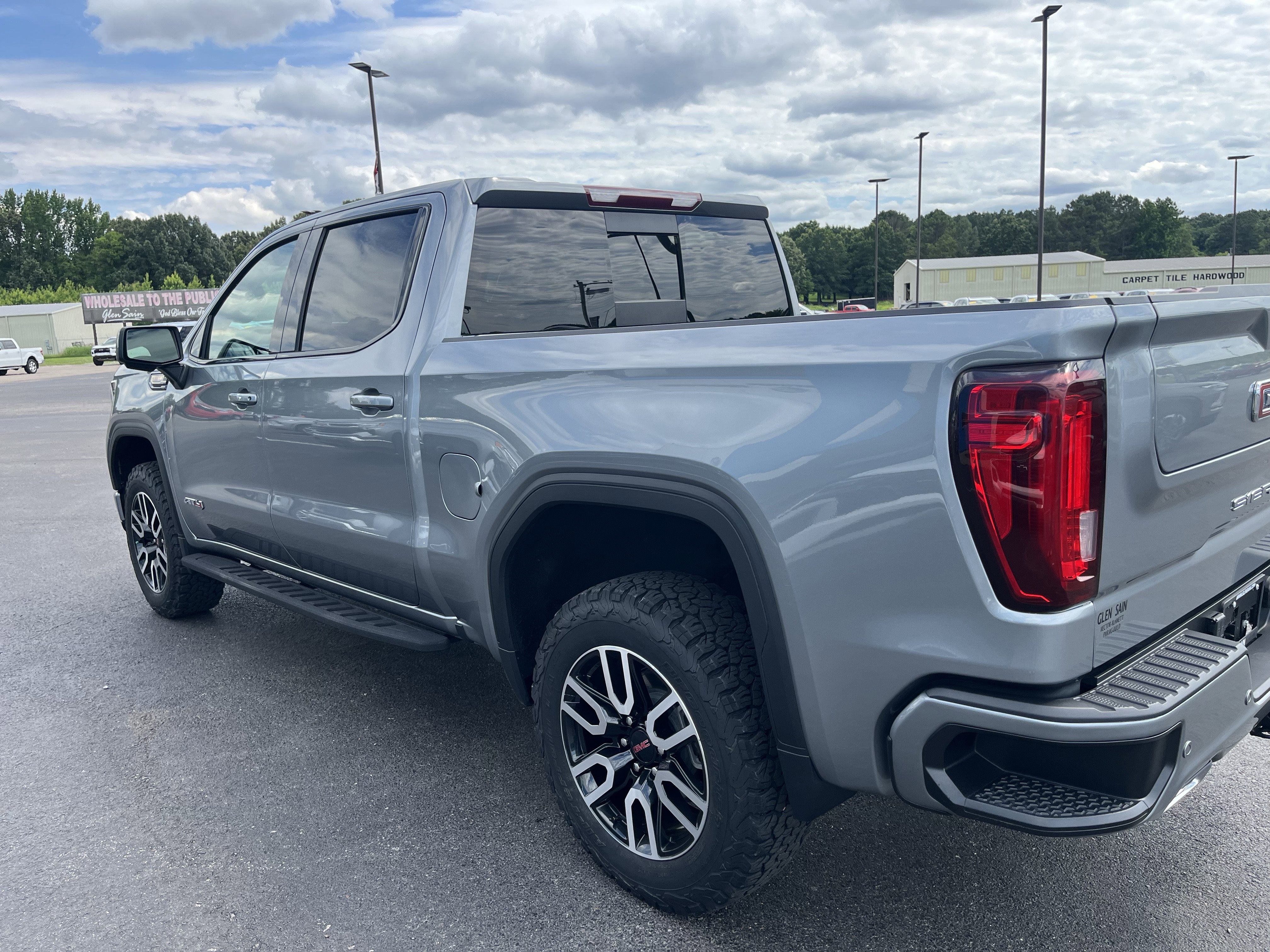 2023 GMC Sierra 1500 AT4