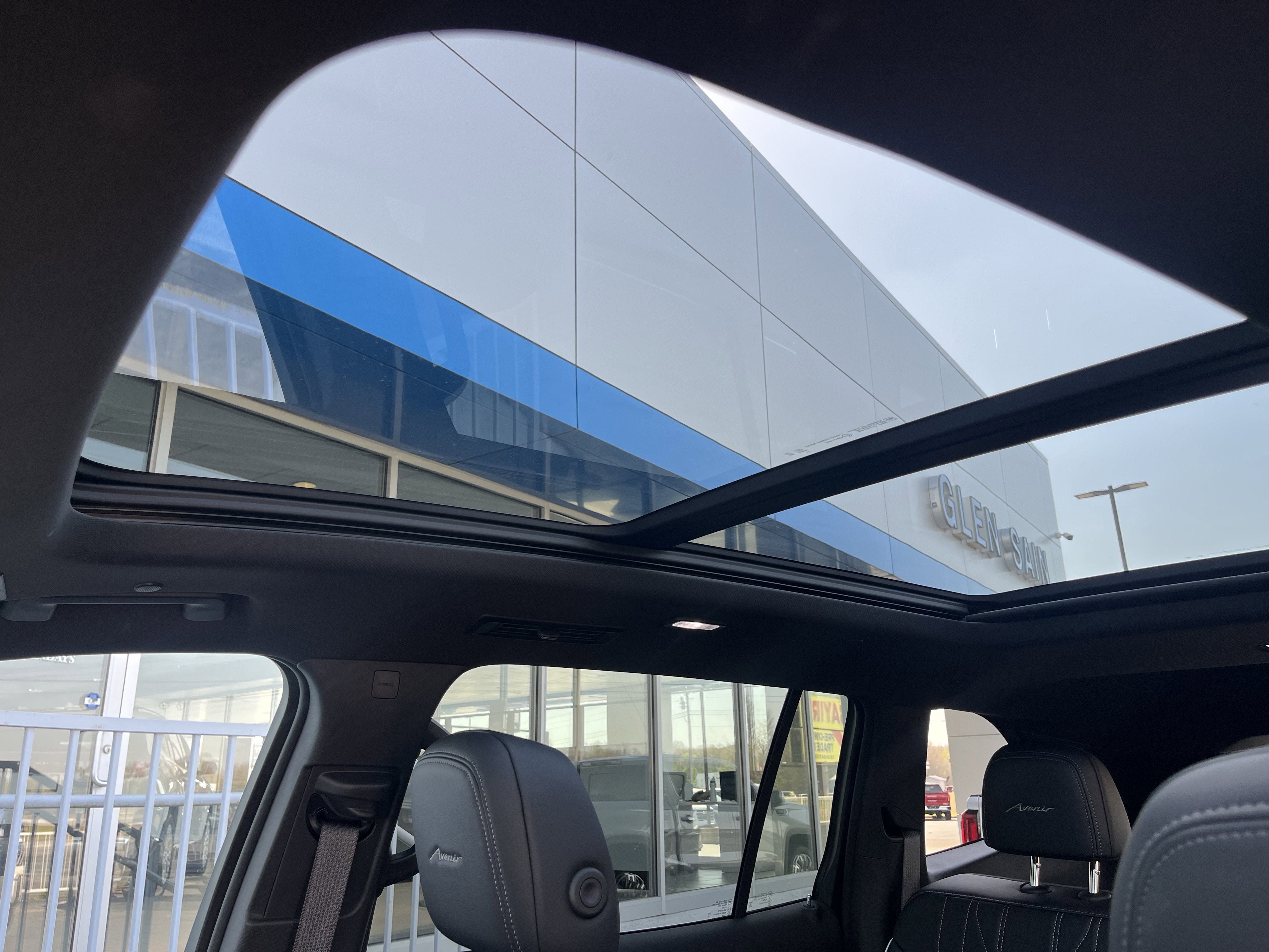 2025 Buick Enclave Avenir