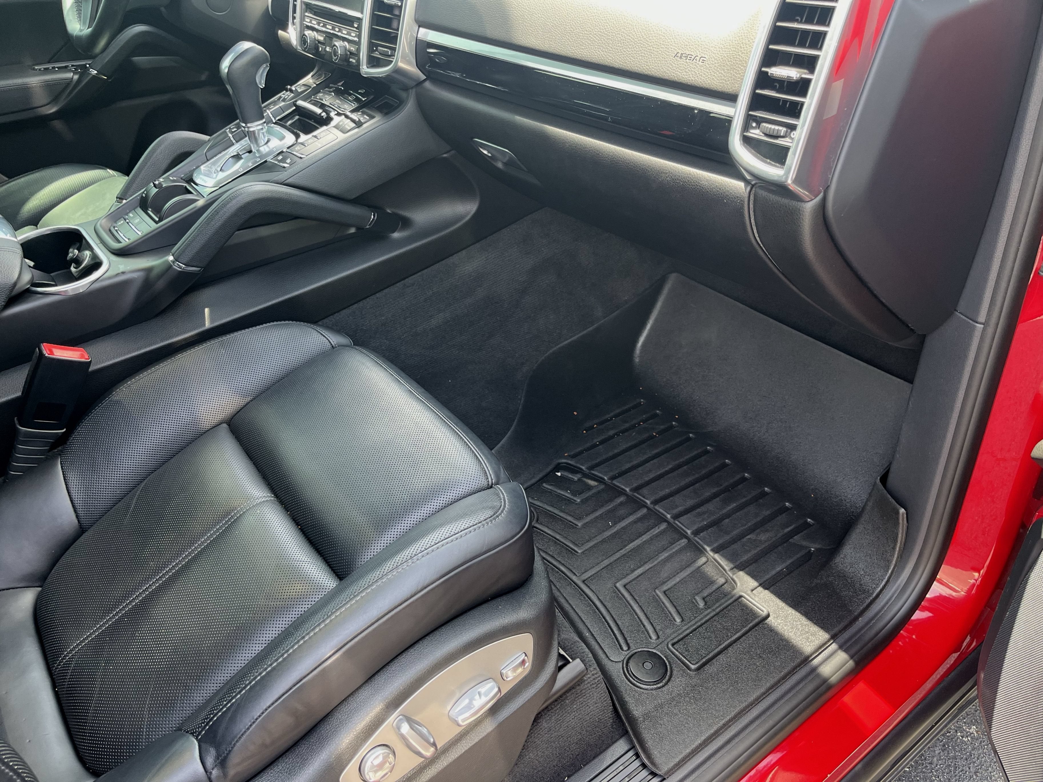 2014 Porsche Cayenne Base